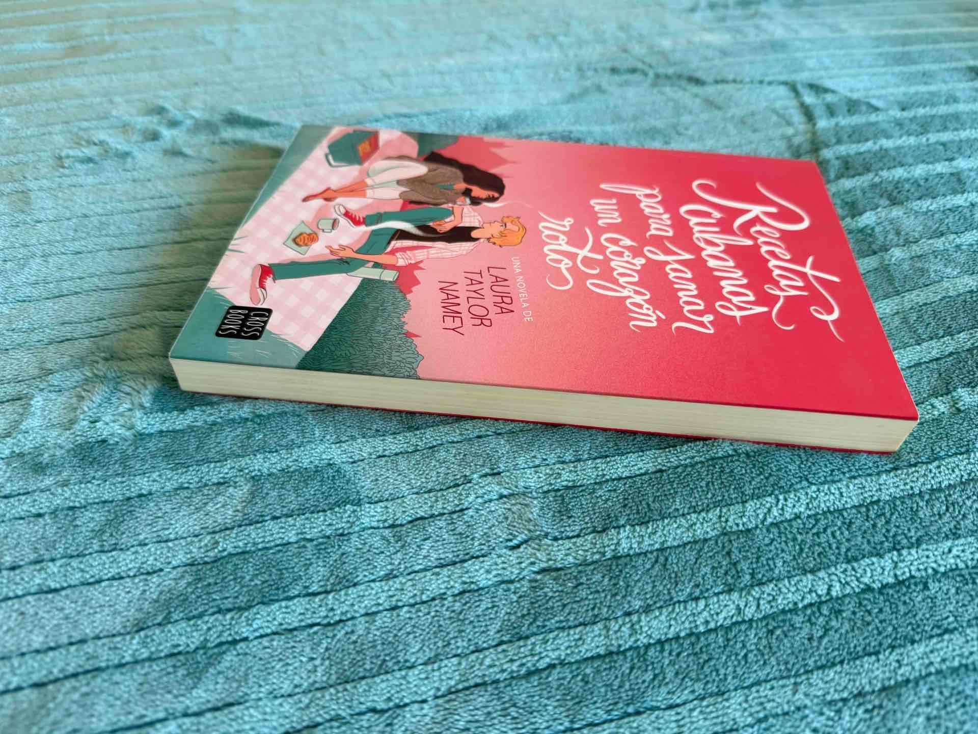 Libro 'Recetas cubanas para sanar un corazón roto' - miniatura 3