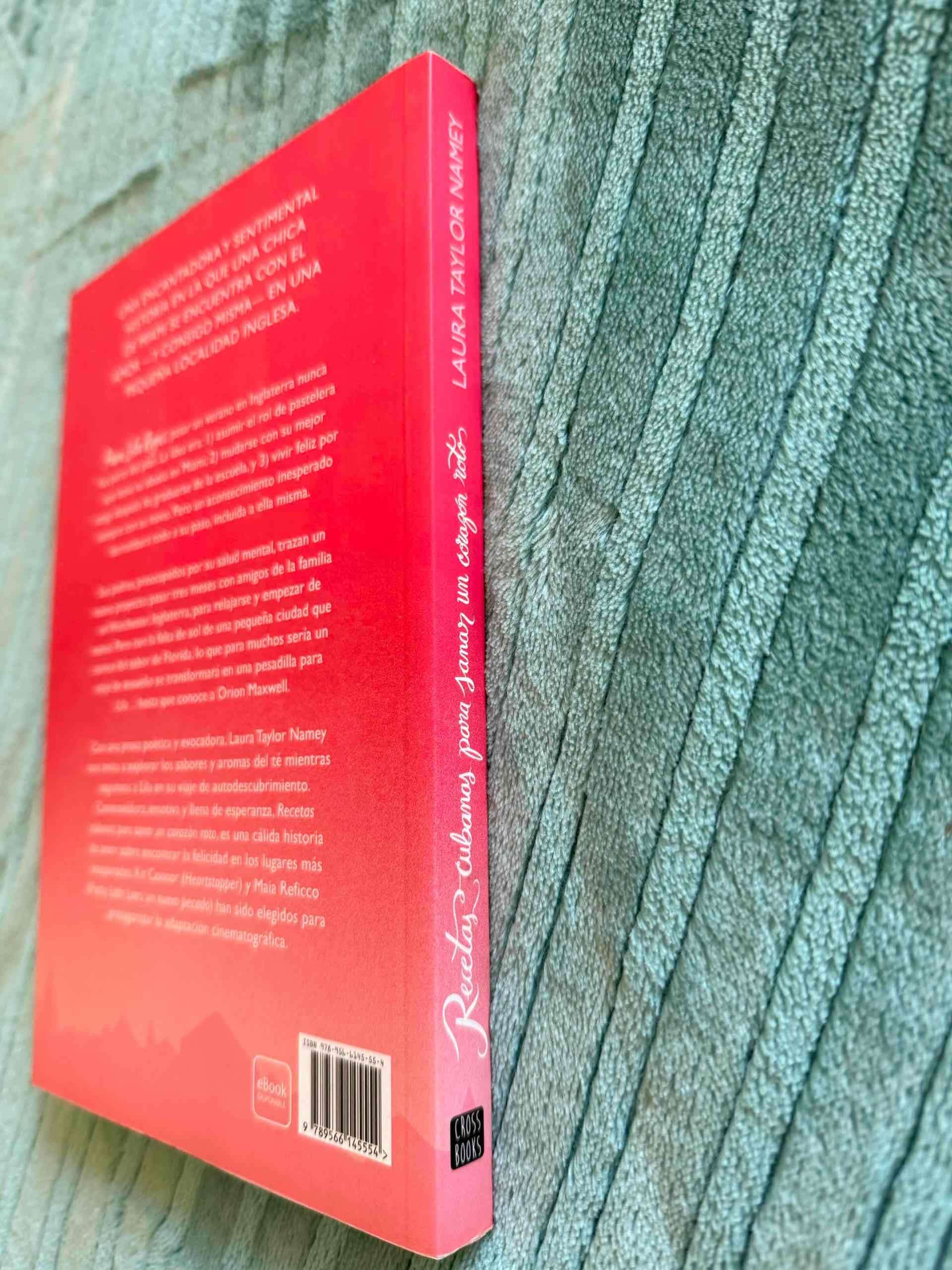 Libro 'Recetas cubanas para sanar un corazón roto' - miniatura 4