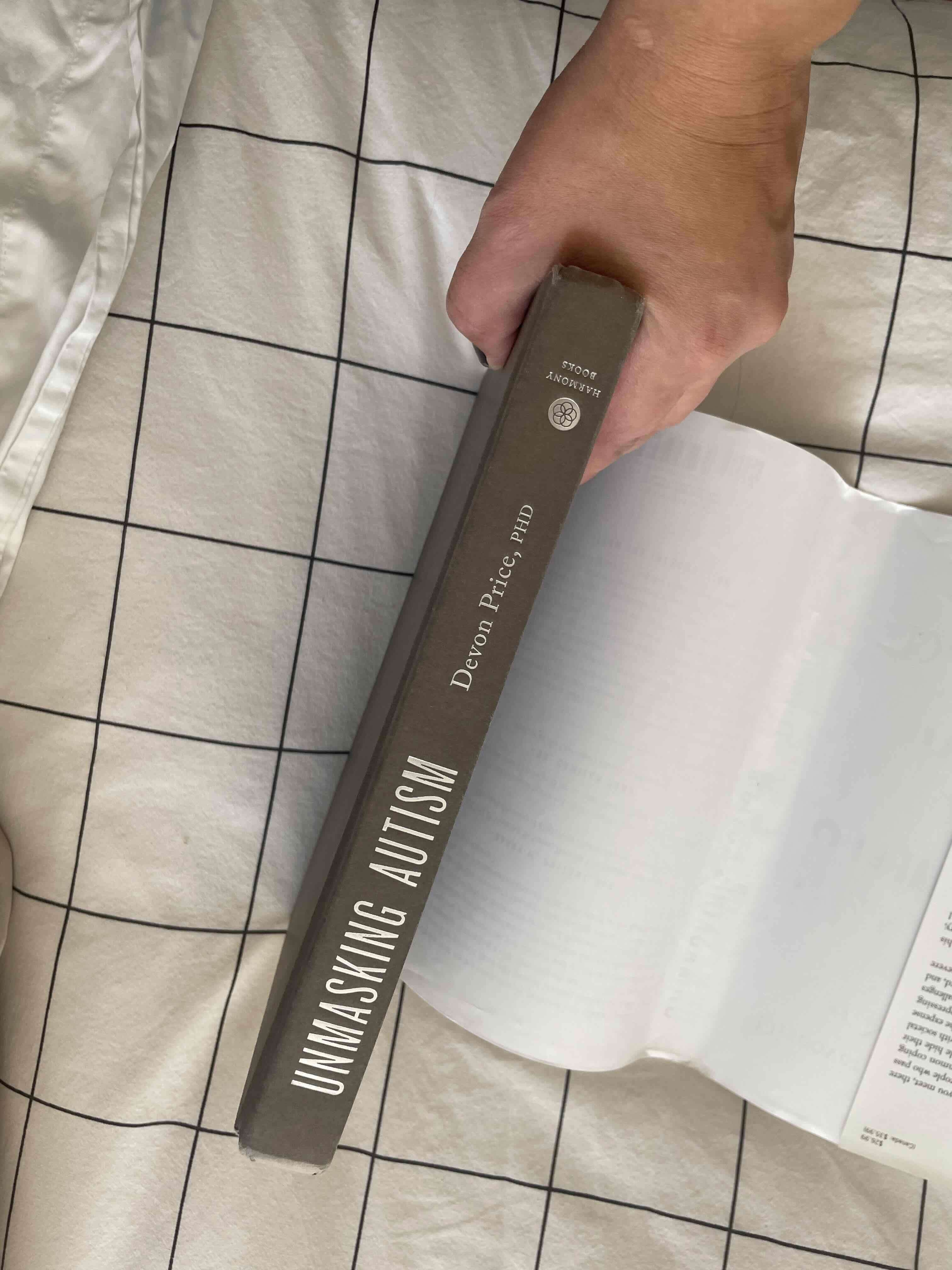 Libro 'Unmasking Autism' Devon Price - miniatura 5