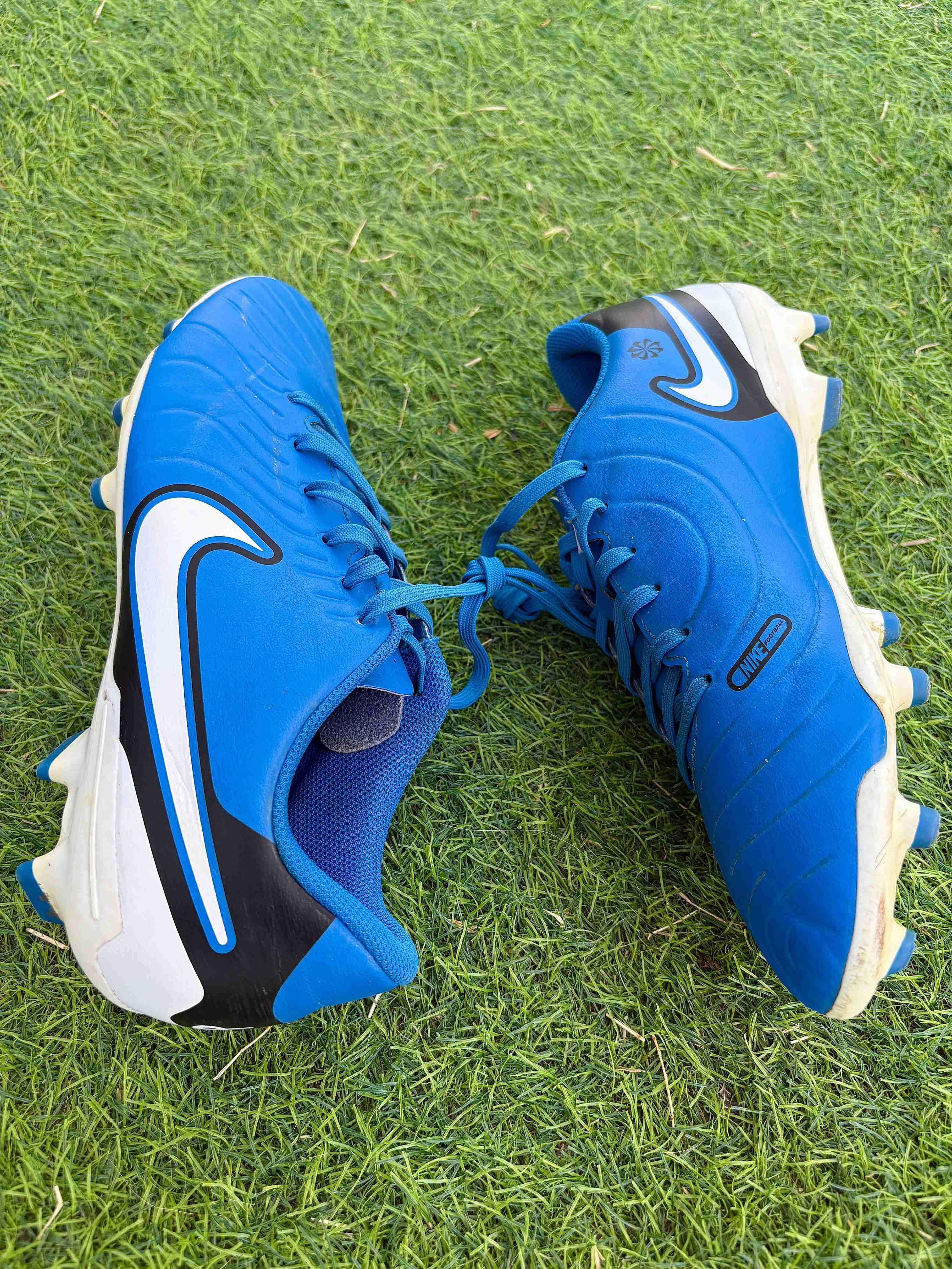 Zapatos de fútbol azules - miniatura 2