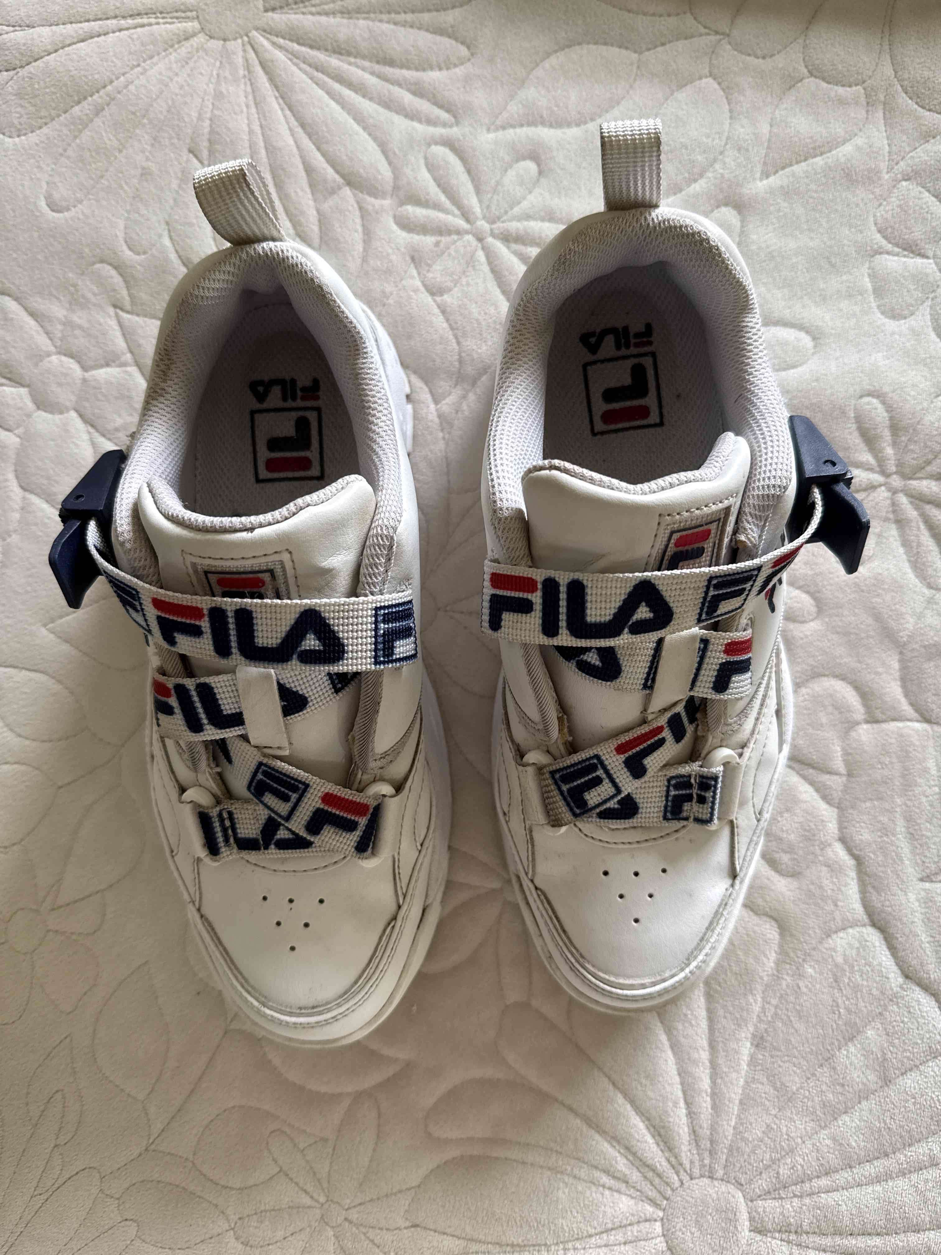 Zapatillas blancas Fila usadas - miniatura 4