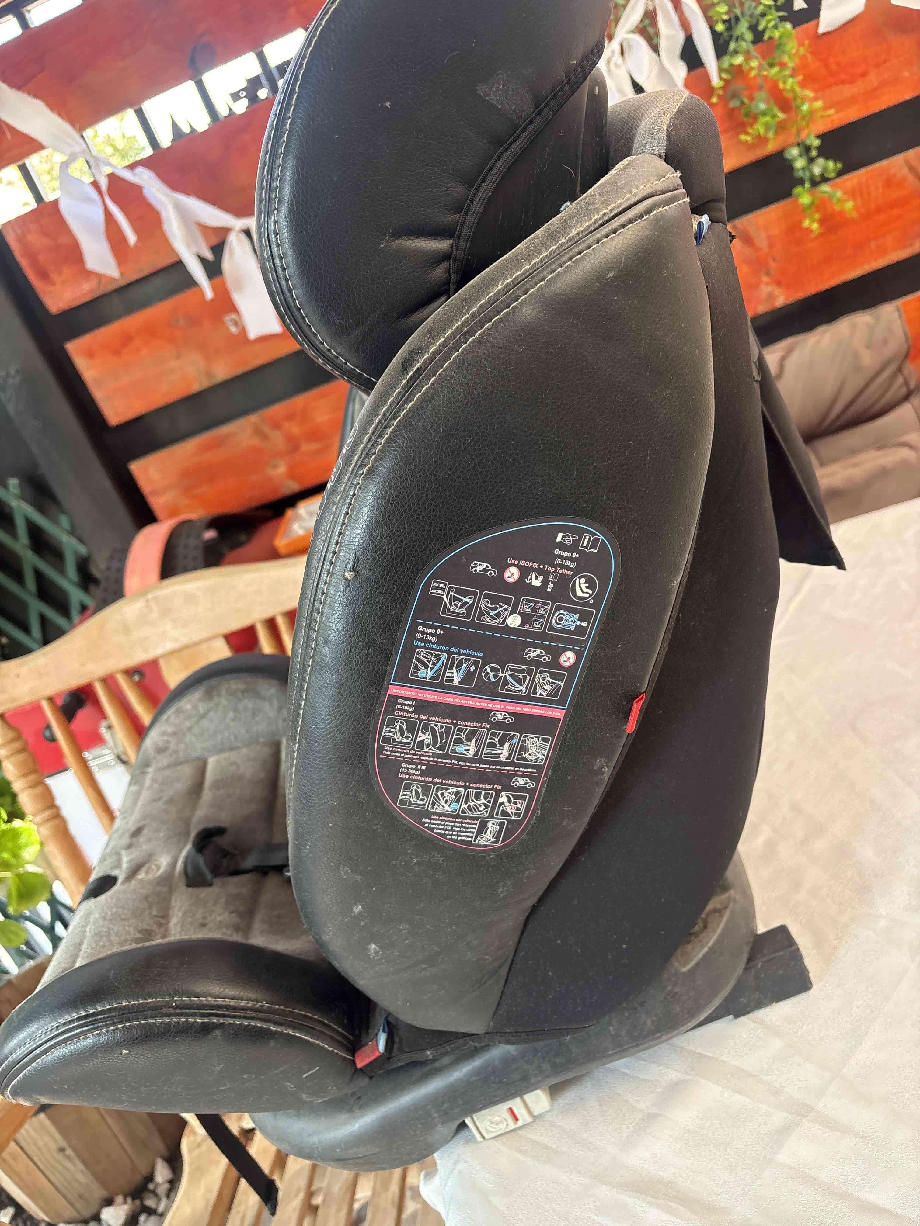 Silla de auto para bebé gris 360 - miniatura 2