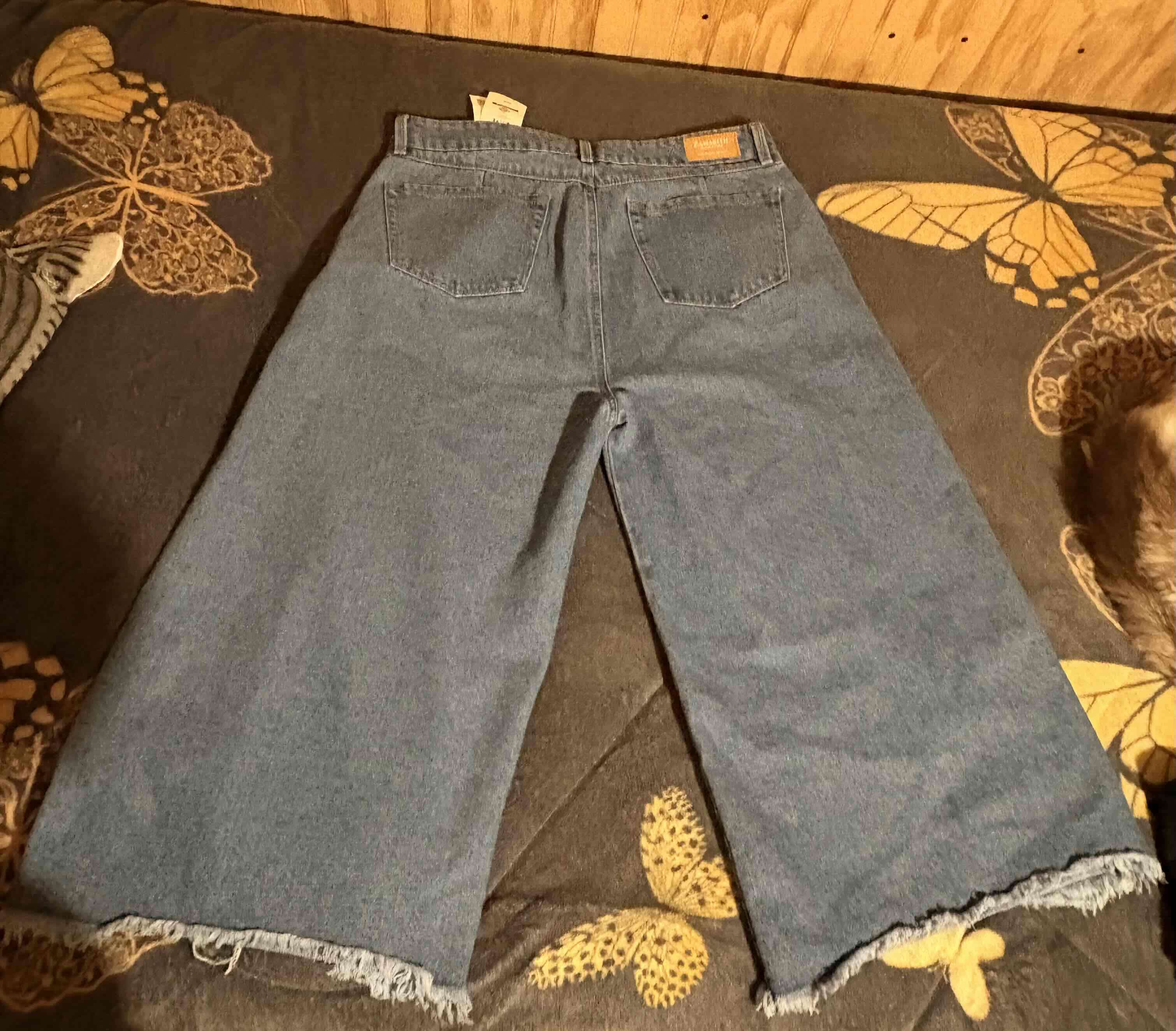 Jeans azules anchos con botones - miniatura 2