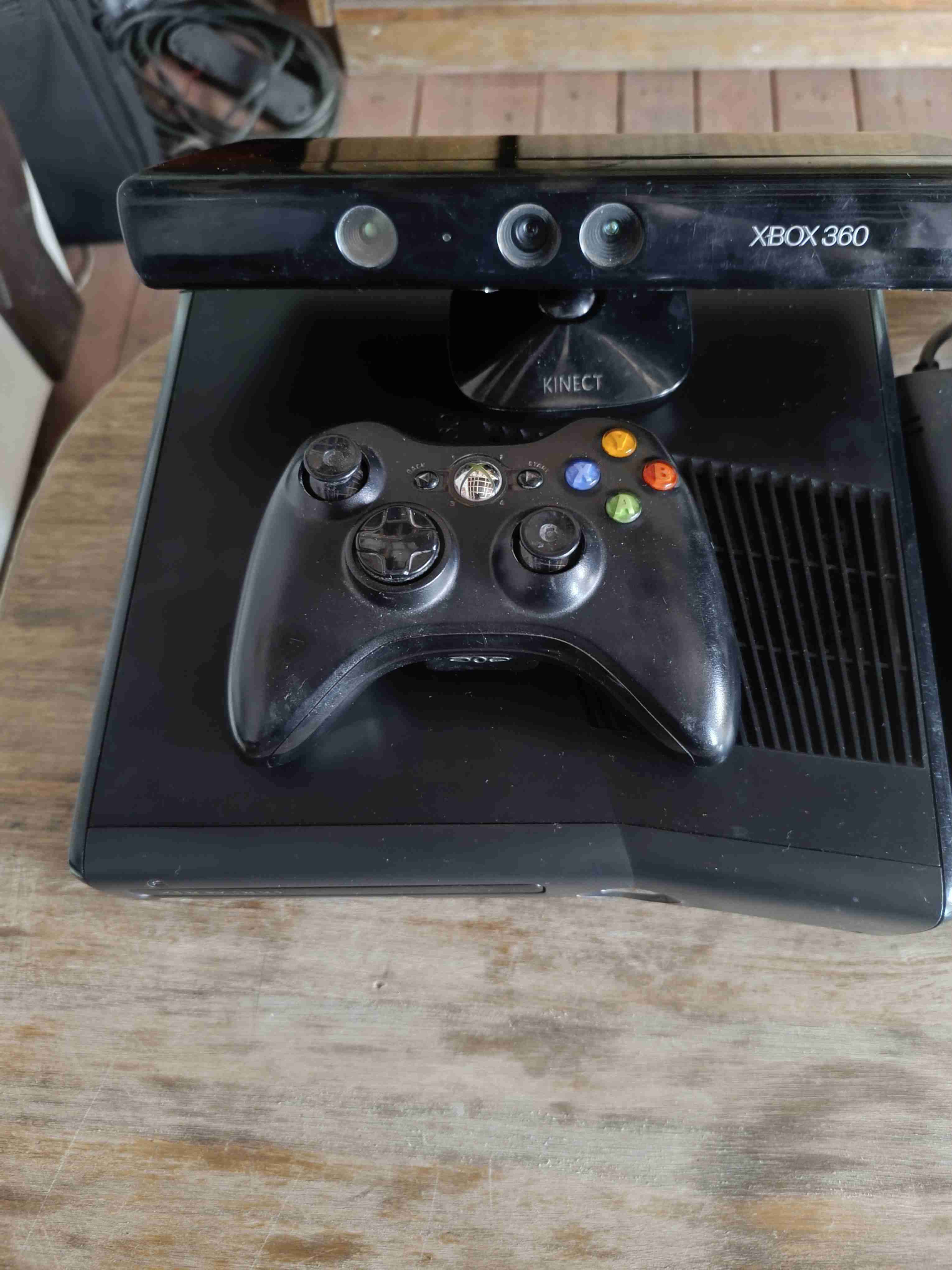 Consola Xbox 360 con juegos - miniatura 3