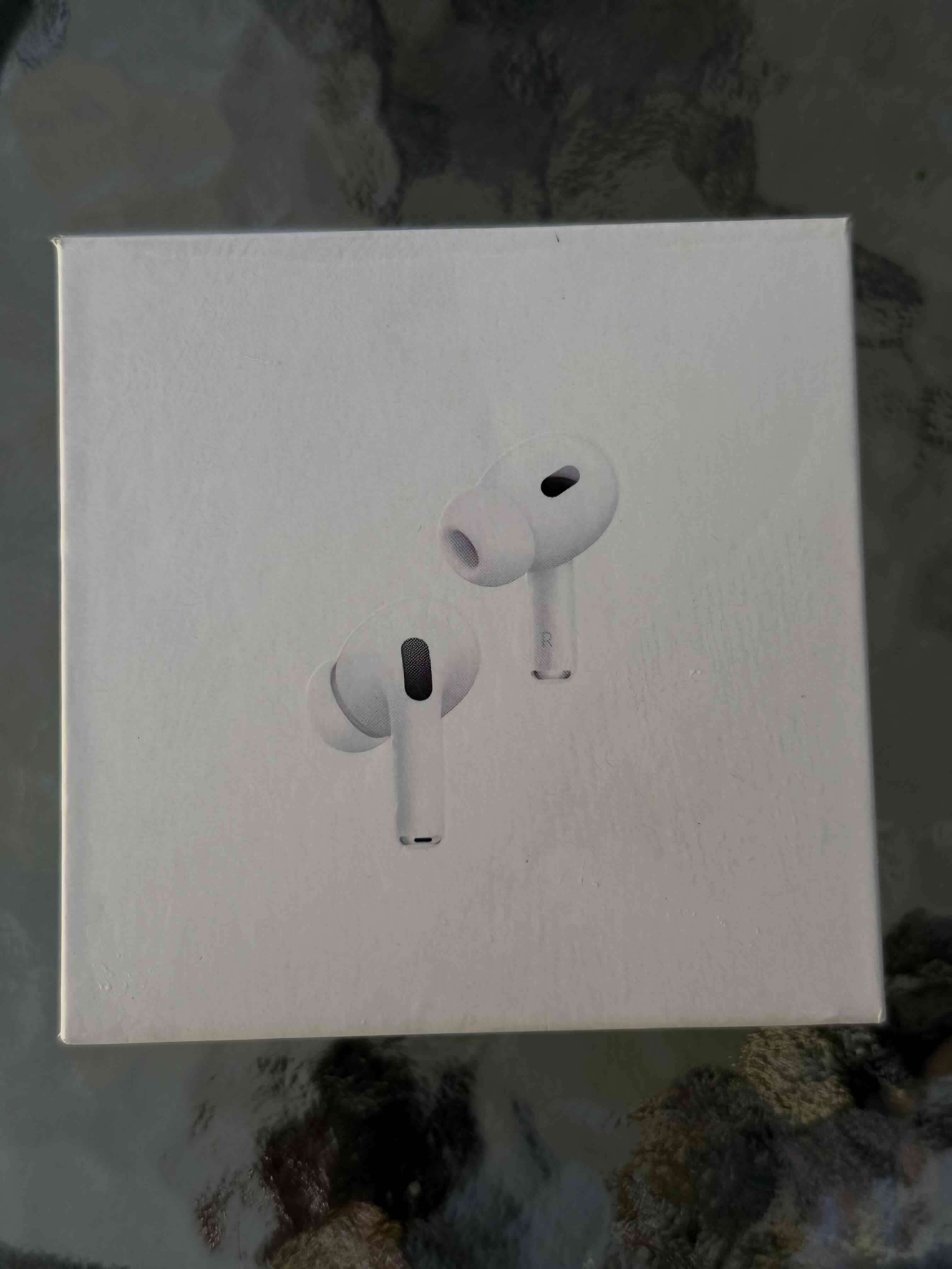 Audífonos inalámbricos blancos - miniatura 1