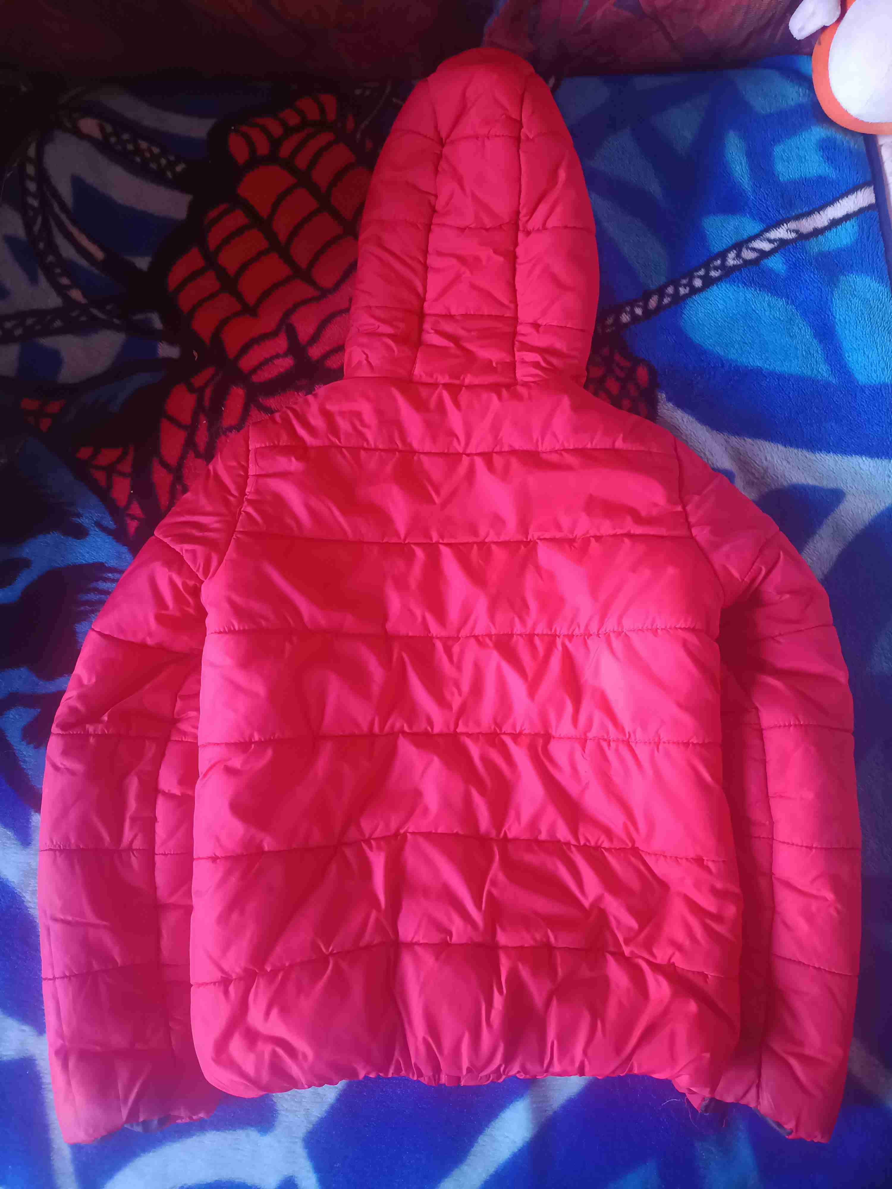 Chaqueta infantil roja con capucha - miniatura 5