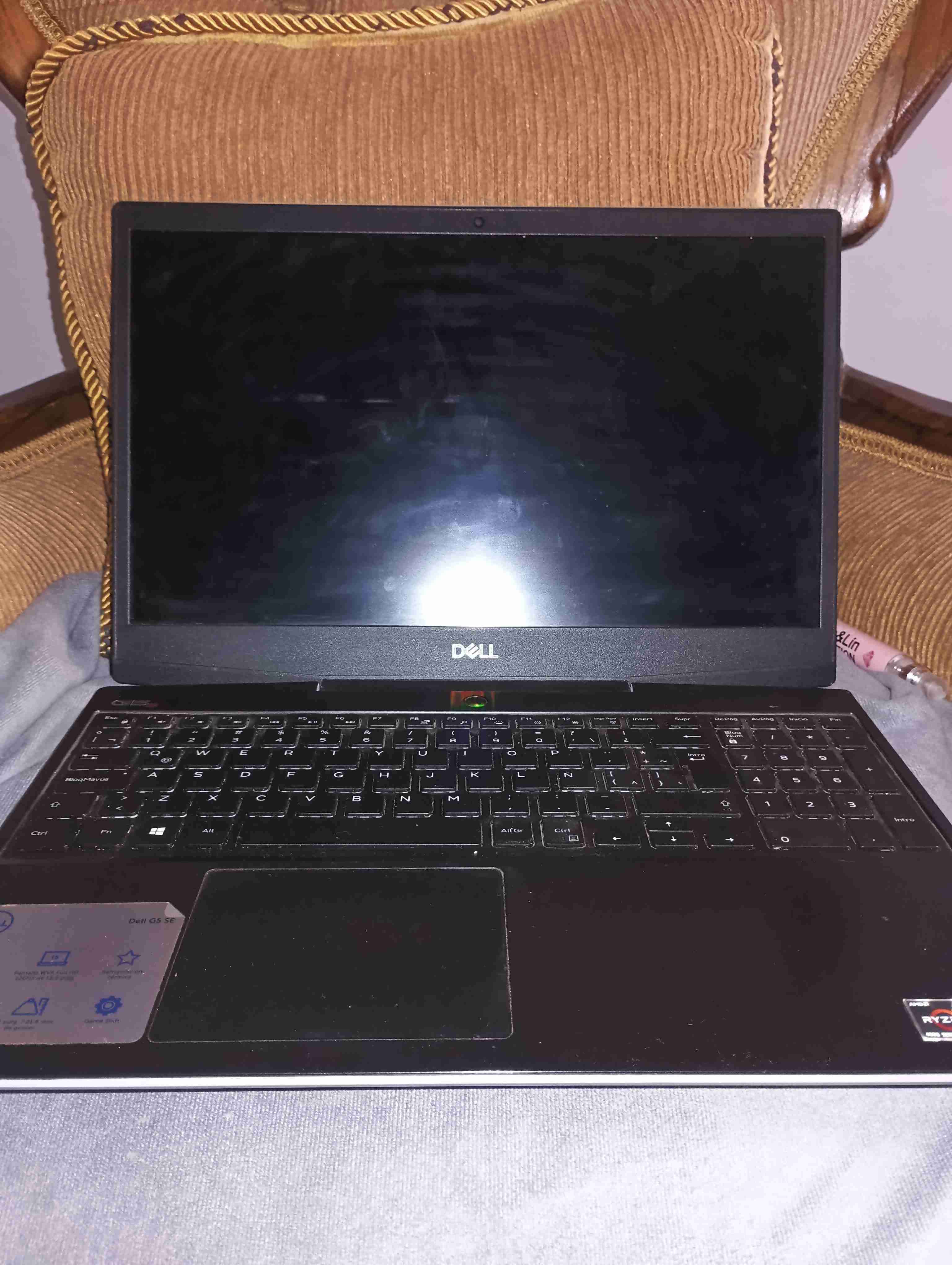 Notebook Dell gris-negro - miniatura 1