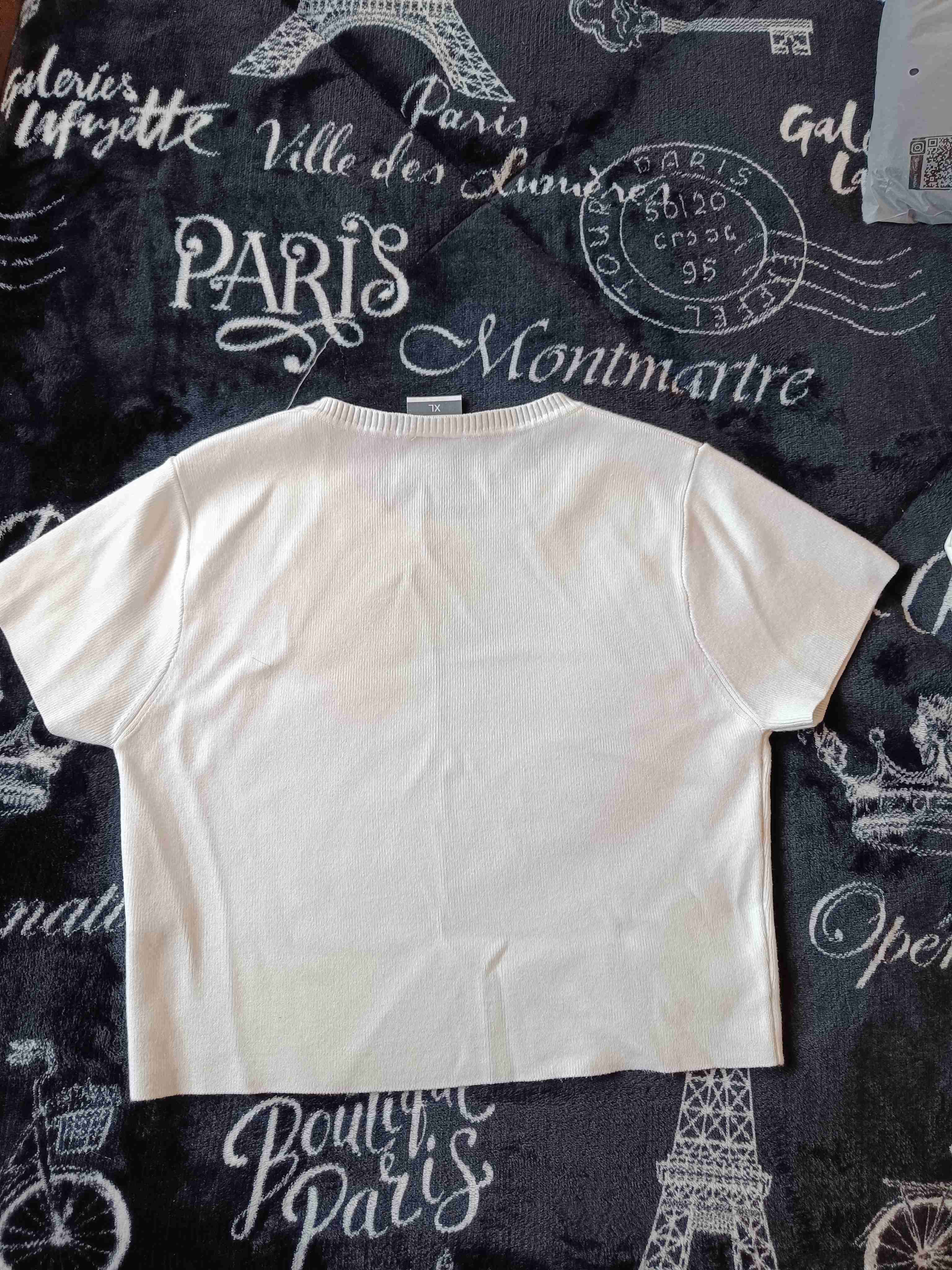 Poleras blancas - miniatura 2