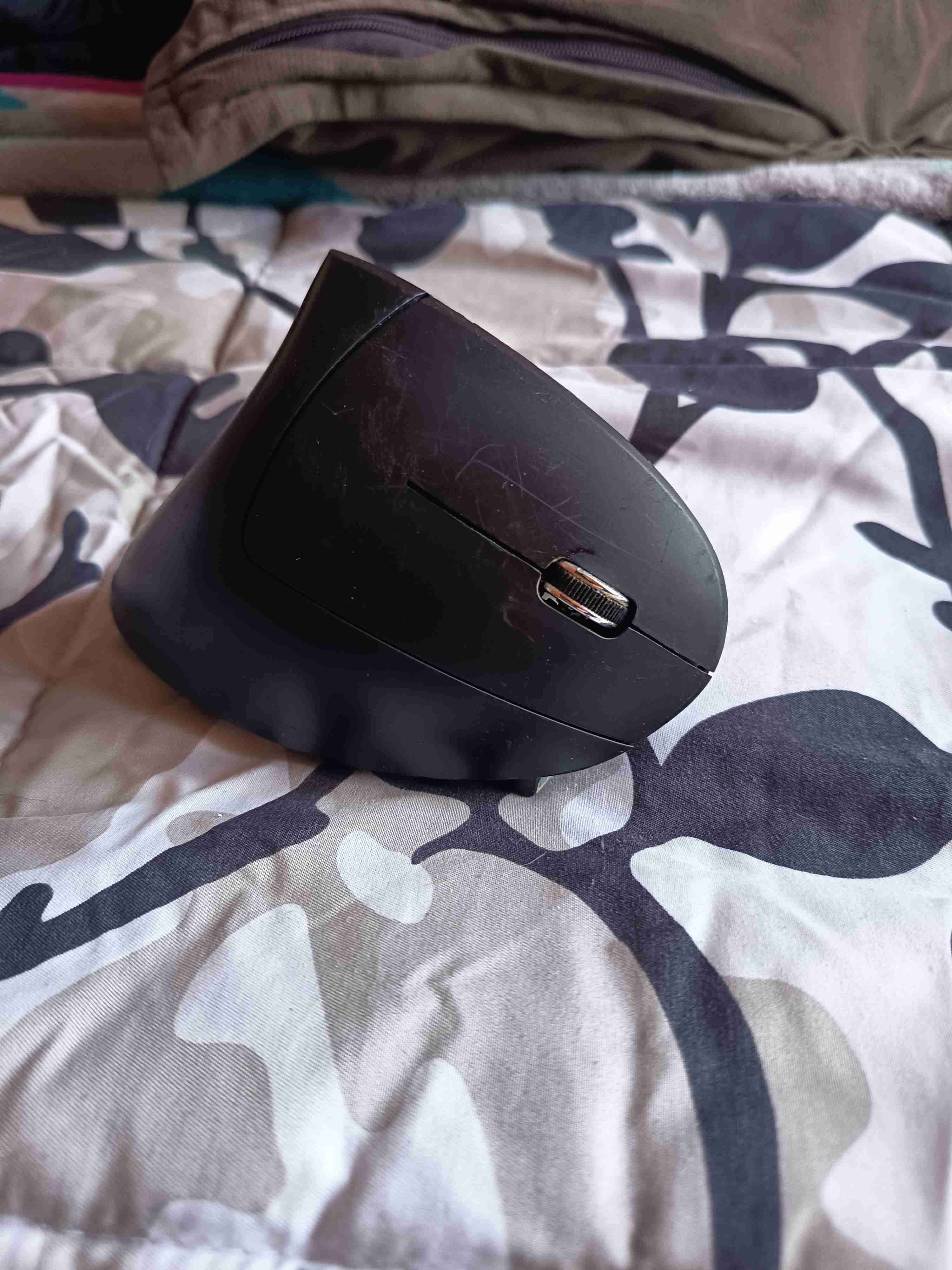 Mouse ergonómico negro - miniatura 4