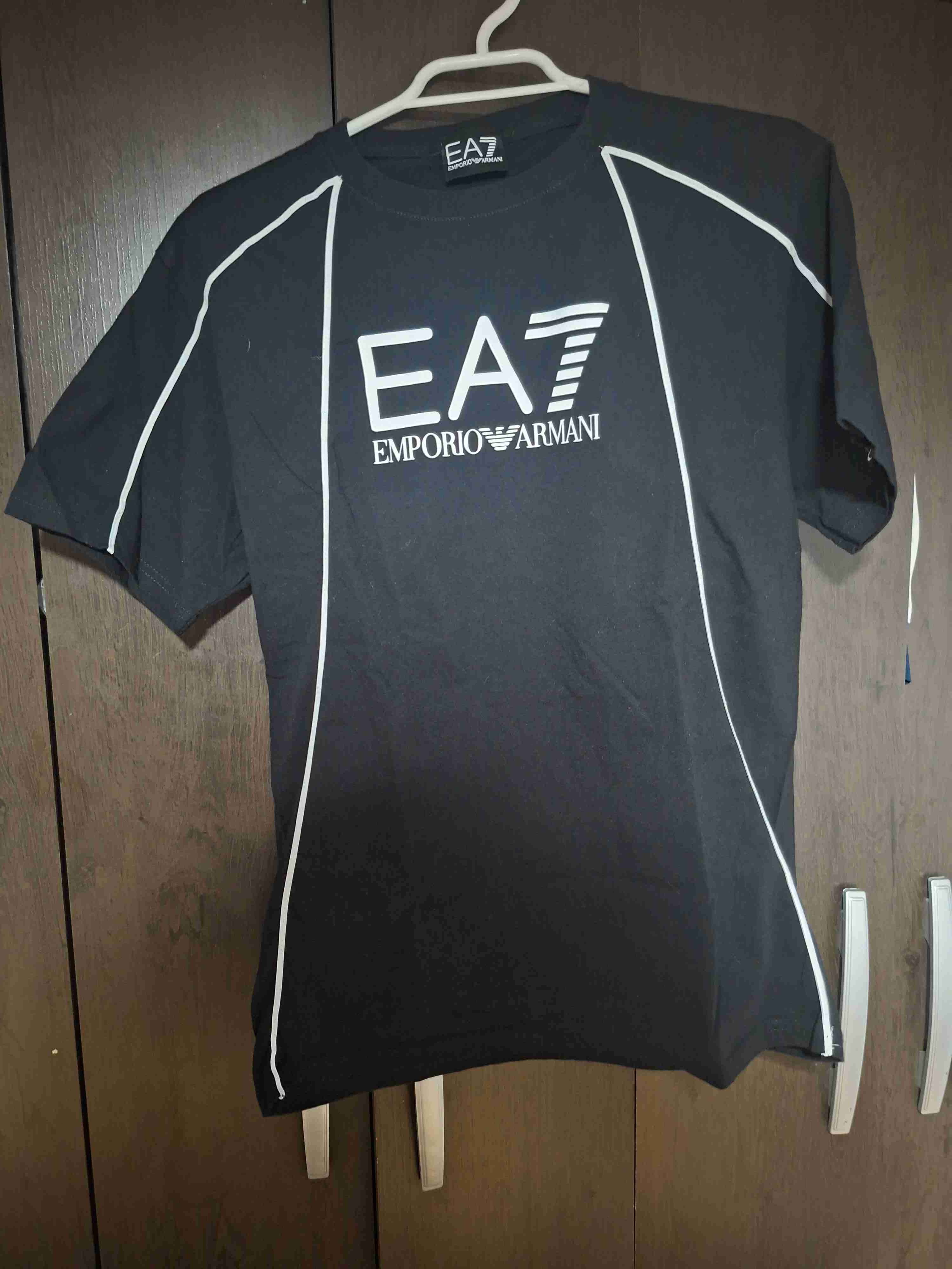 Polera negra Emporio Armani talla S