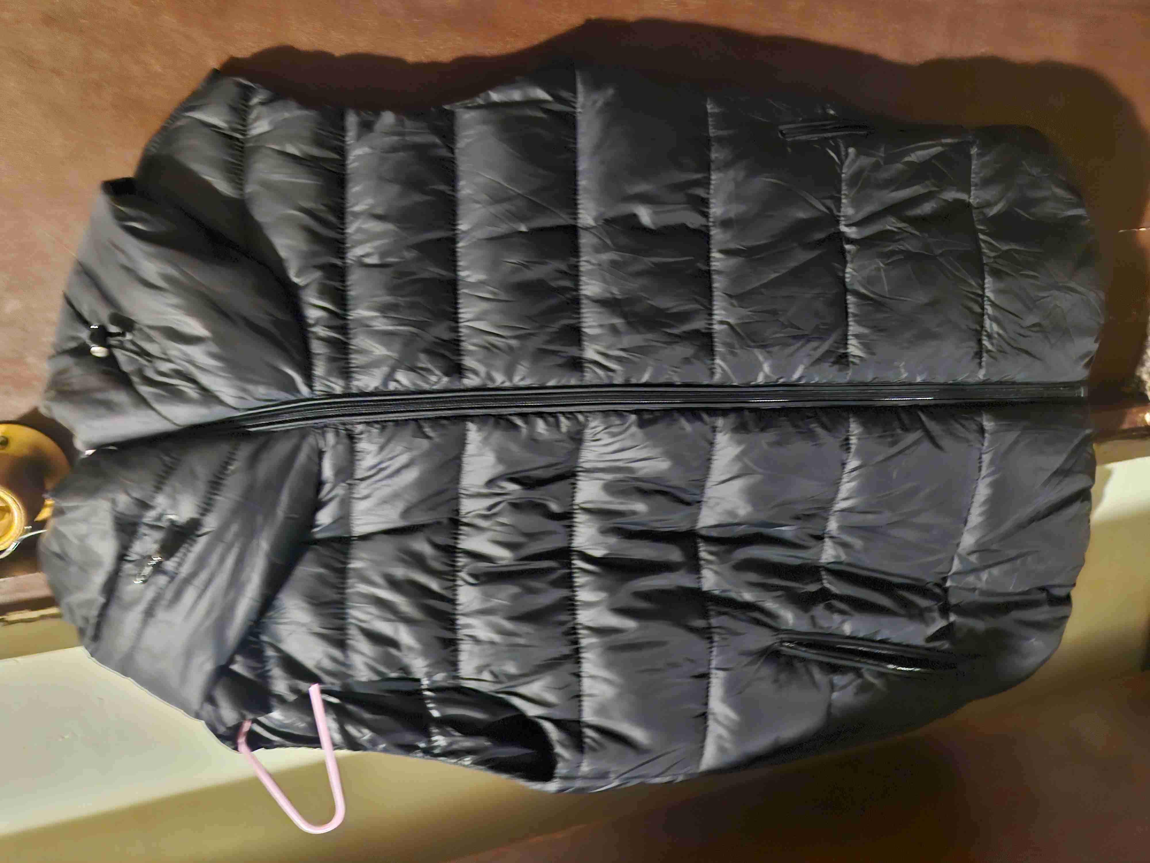 Chaqueta acolchada negro con capucha - miniatura 2