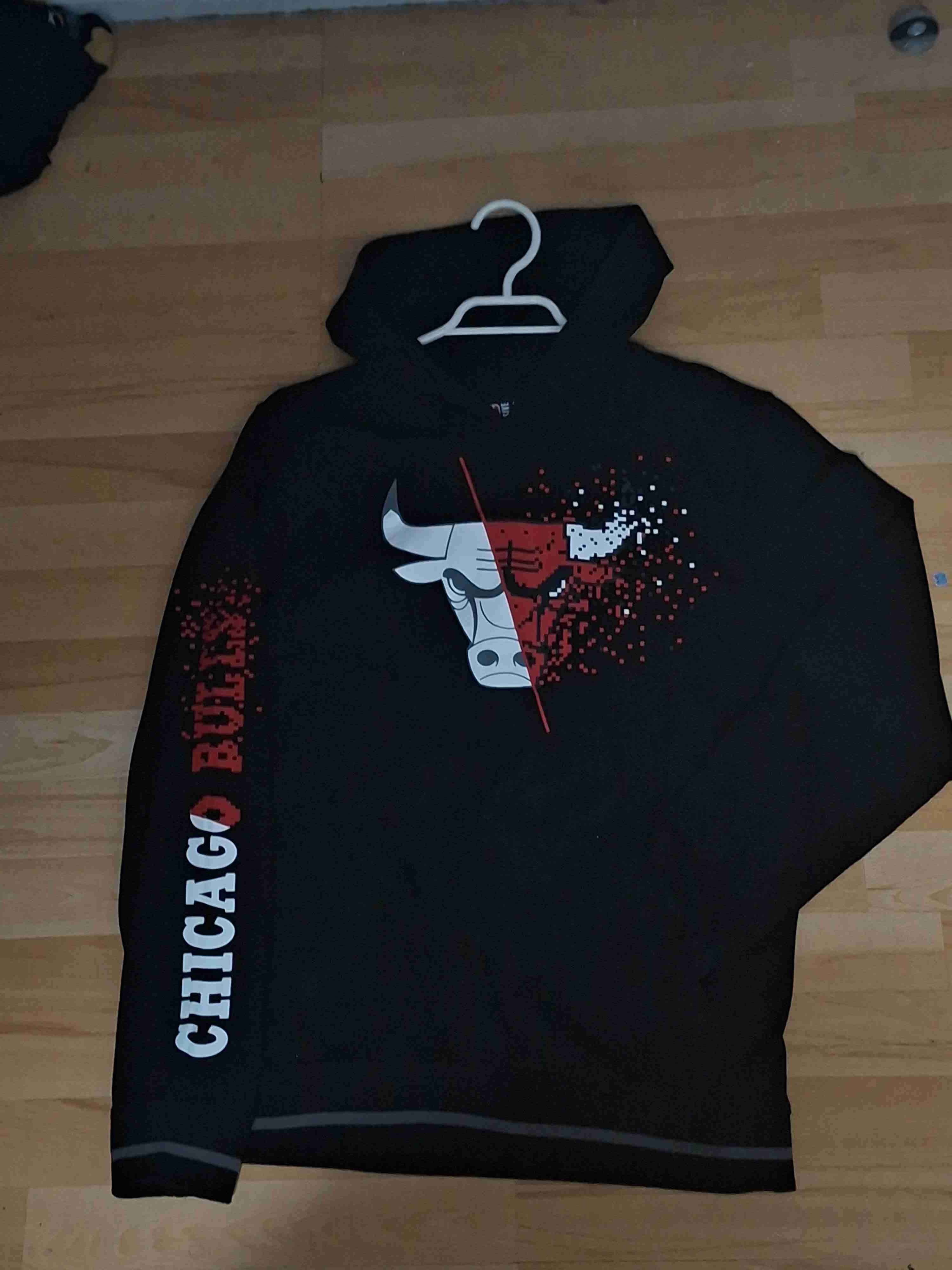 Polerón Chicago Bulls negro talla L