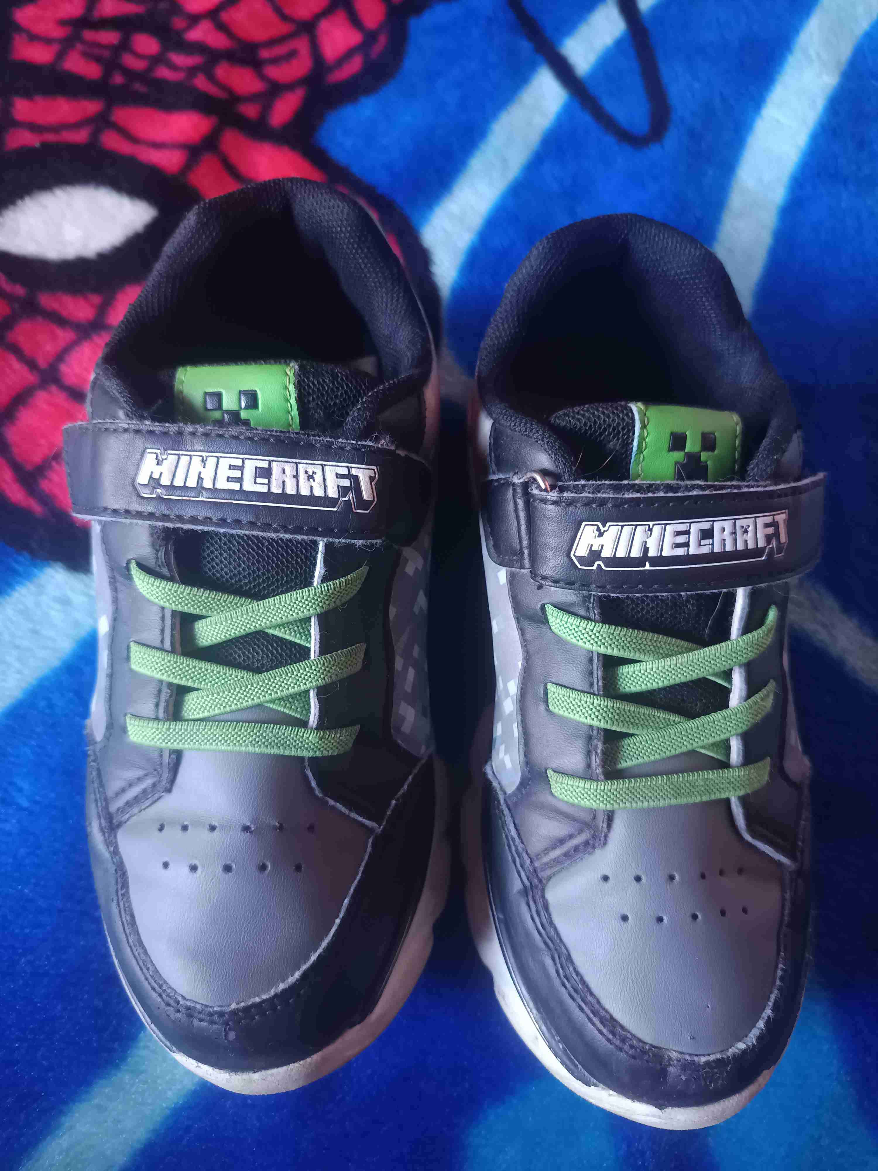 Zapatillas Minecraft grises y verdes - miniatura 2