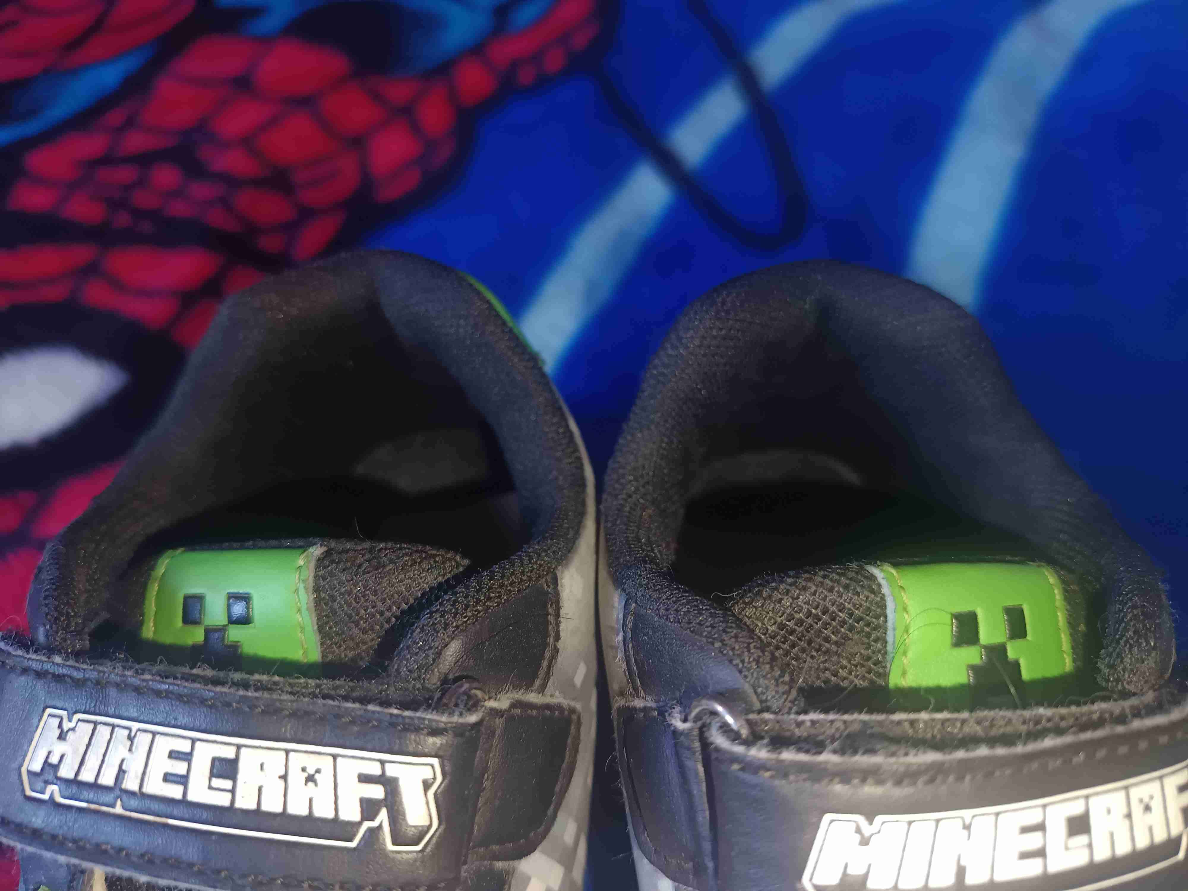 Zapatillas Minecraft grises y verdes - miniatura 4