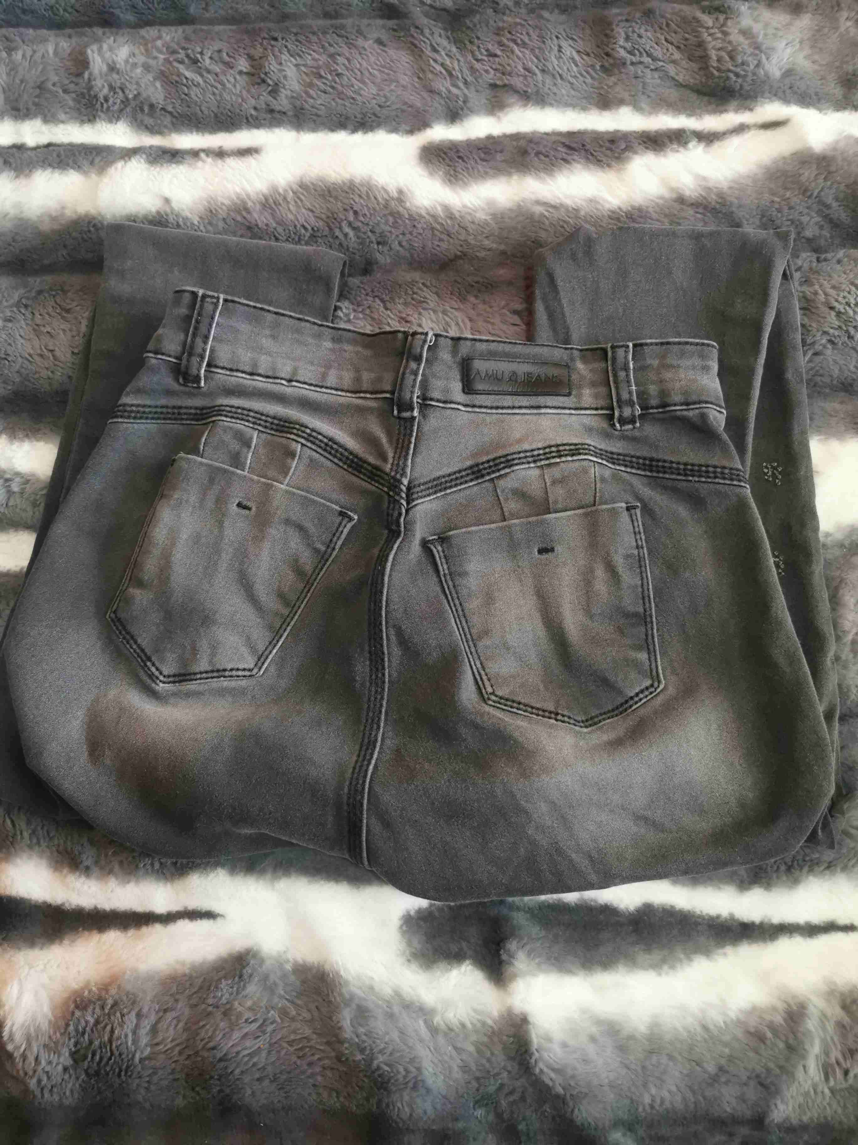 Jeans gris con diseño - miniatura 2
