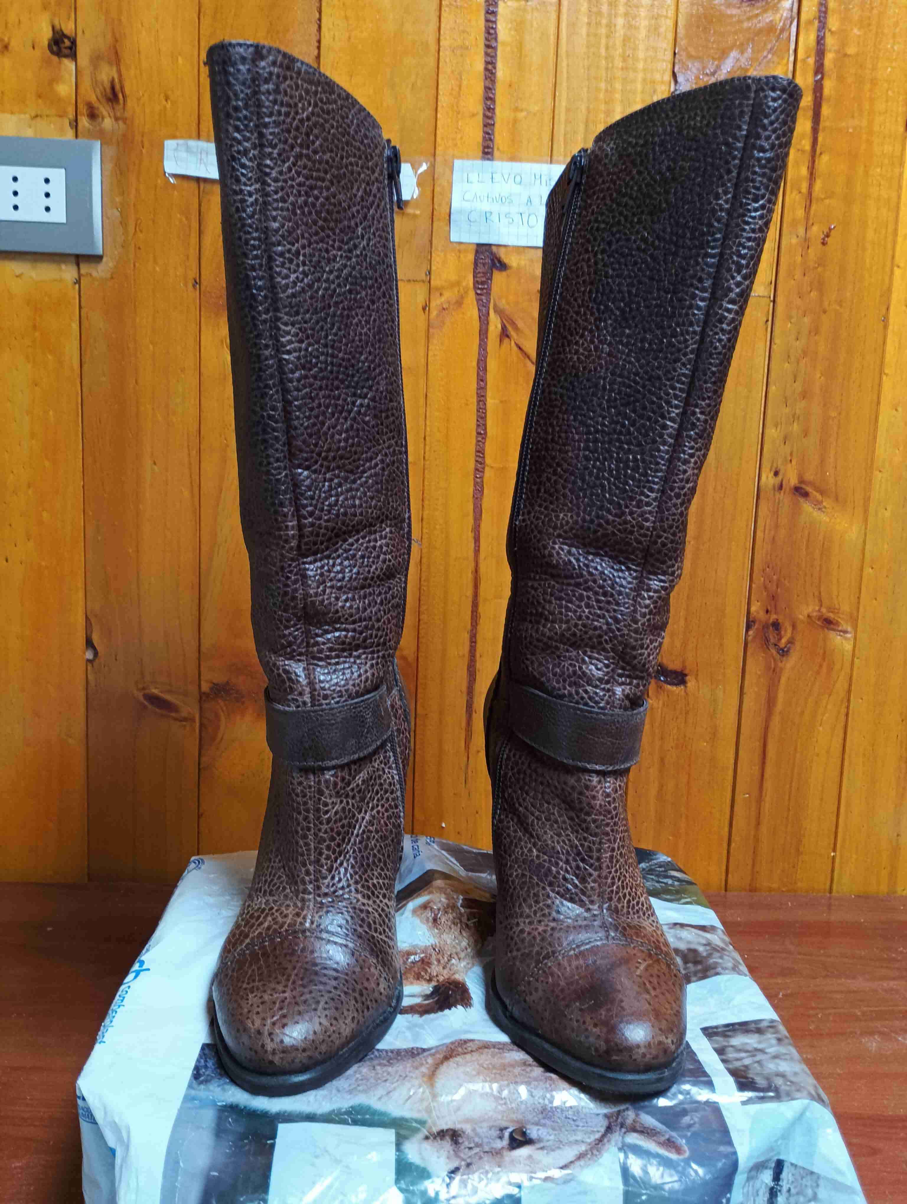 Botas color marrón - miniatura 2