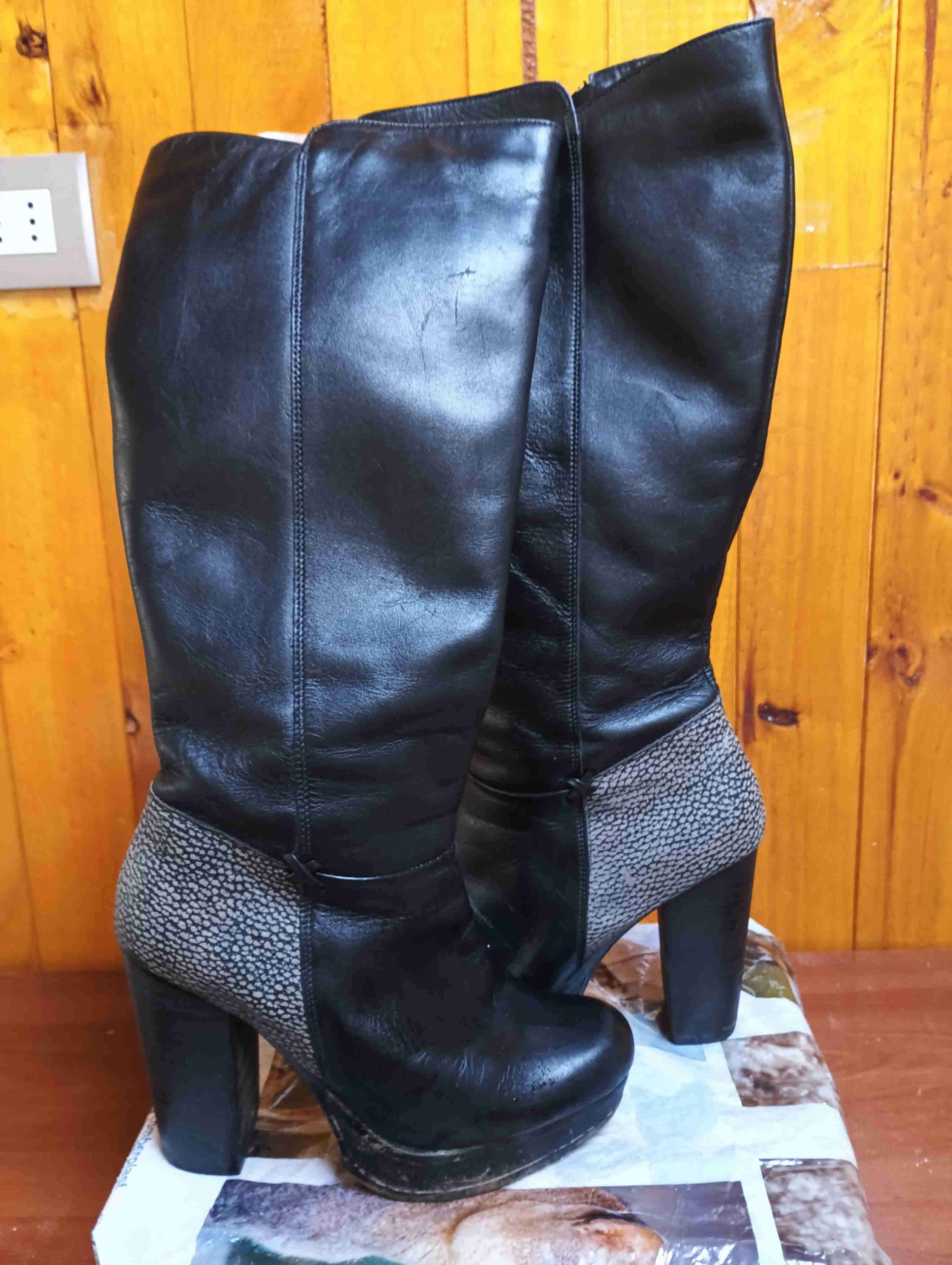 Botas negras altas - miniatura 4