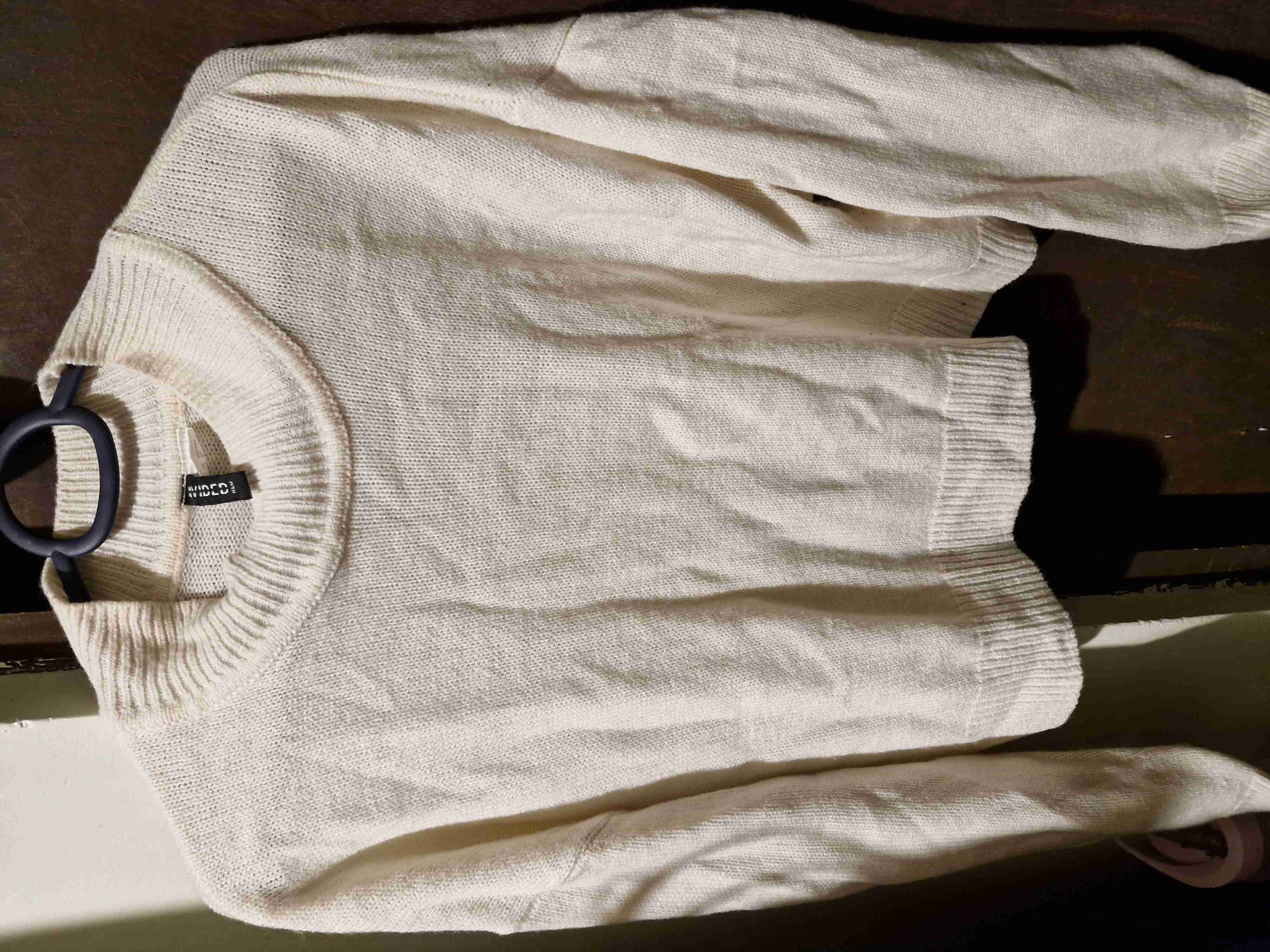 Suéter blanco de cuello medio - miniatura 2