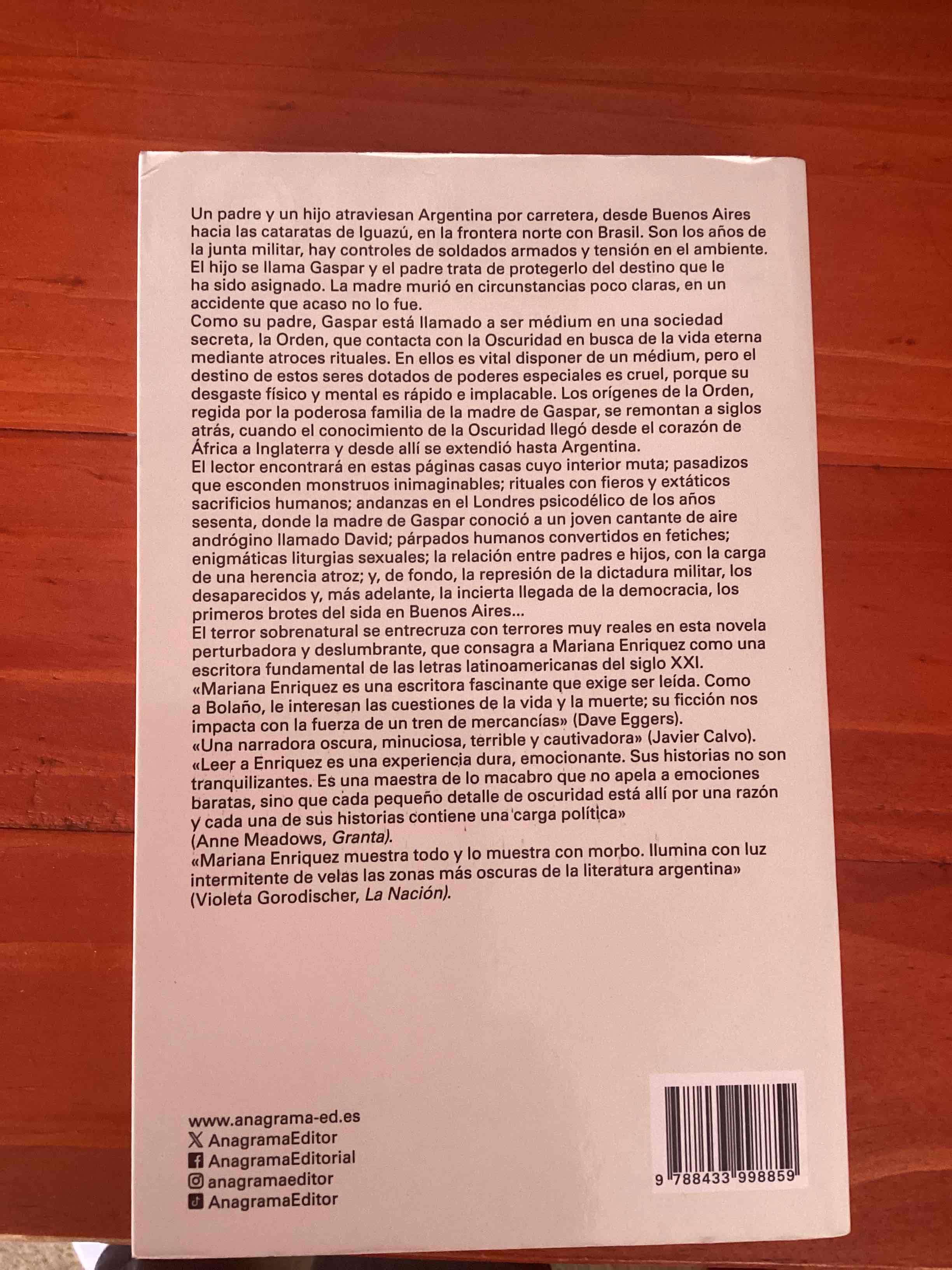 Libro 'Nuestra parte de noche' - miniatura 2