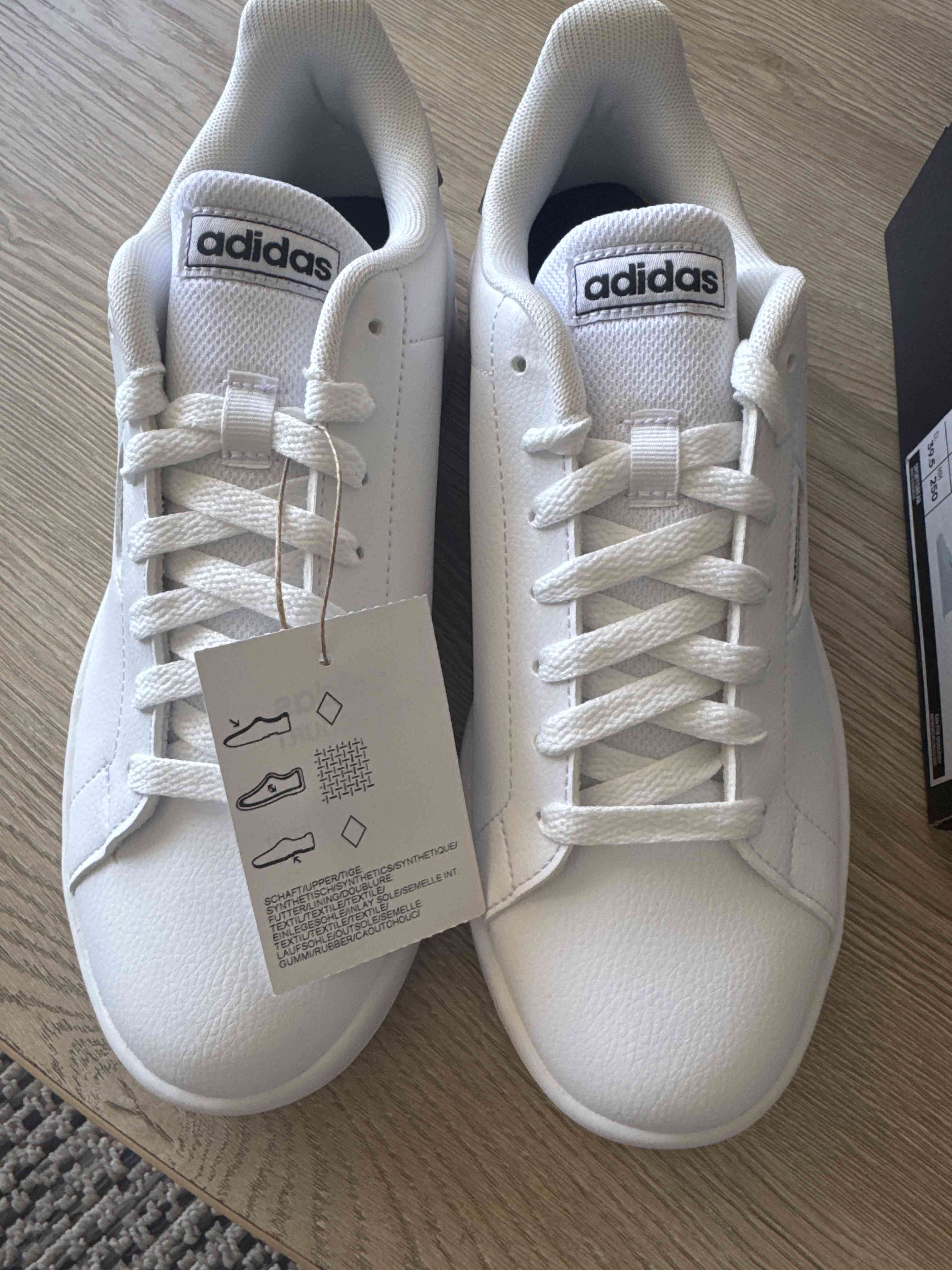Zapatillas blancas Adidas nuevas - miniatura 3