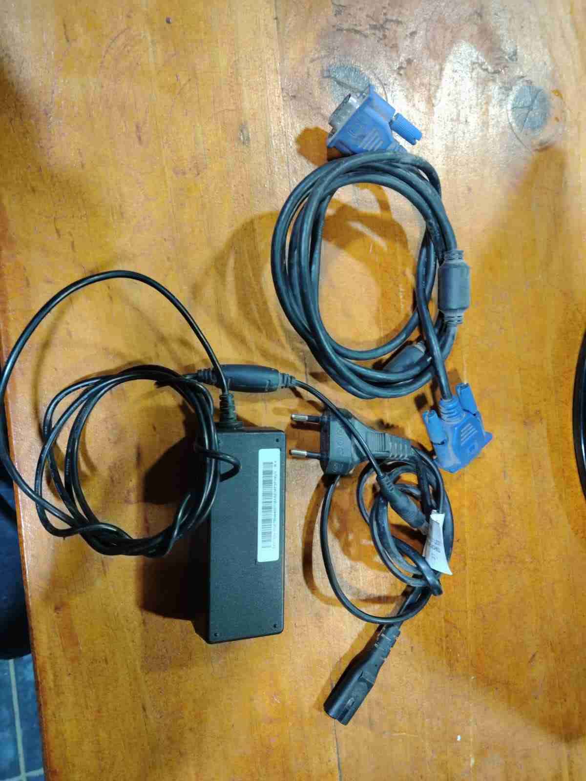 Computador de escritorio Samsung - miniatura 4