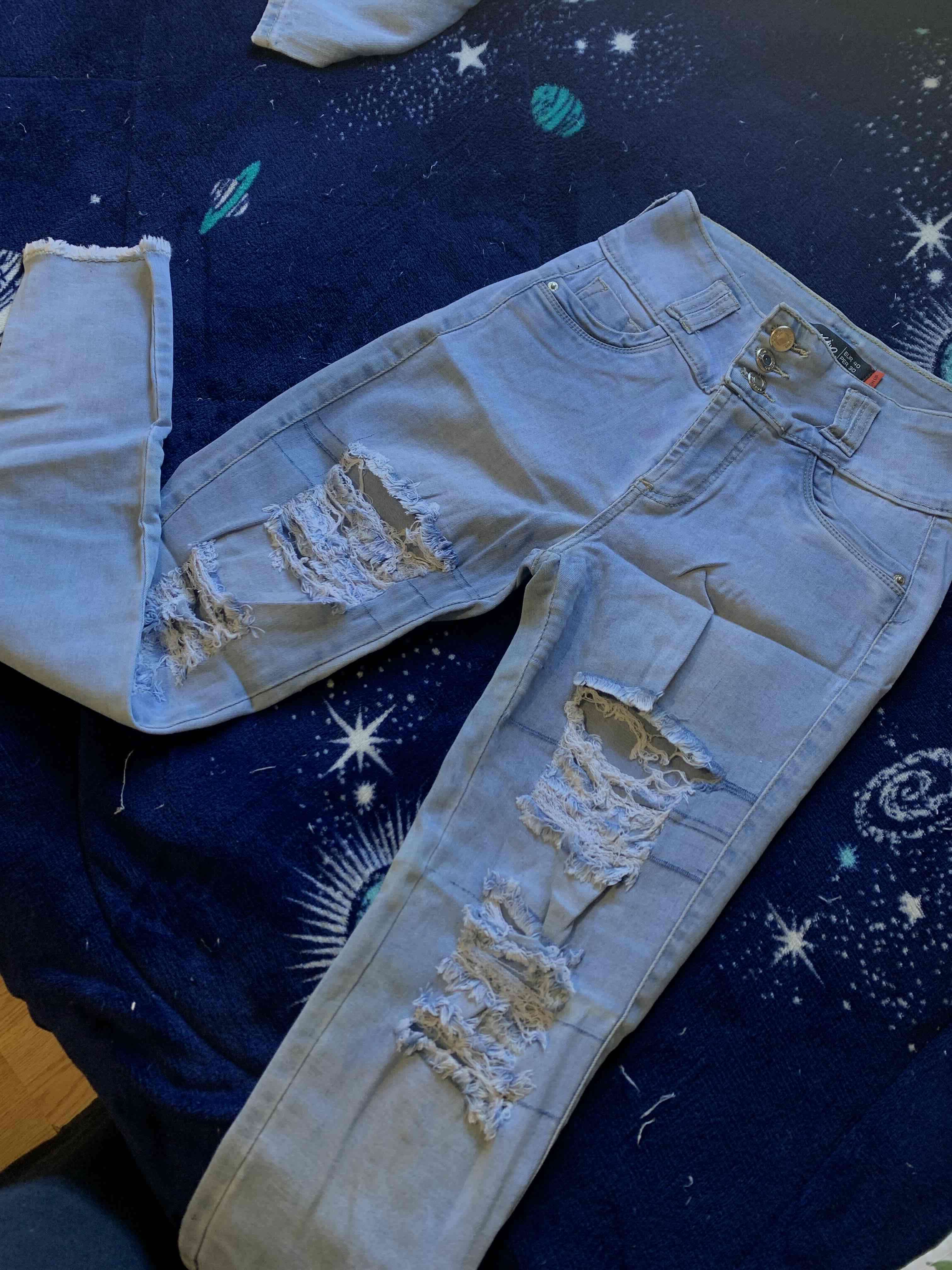 Chaqueta inflada beige con capucha - miniatura 3