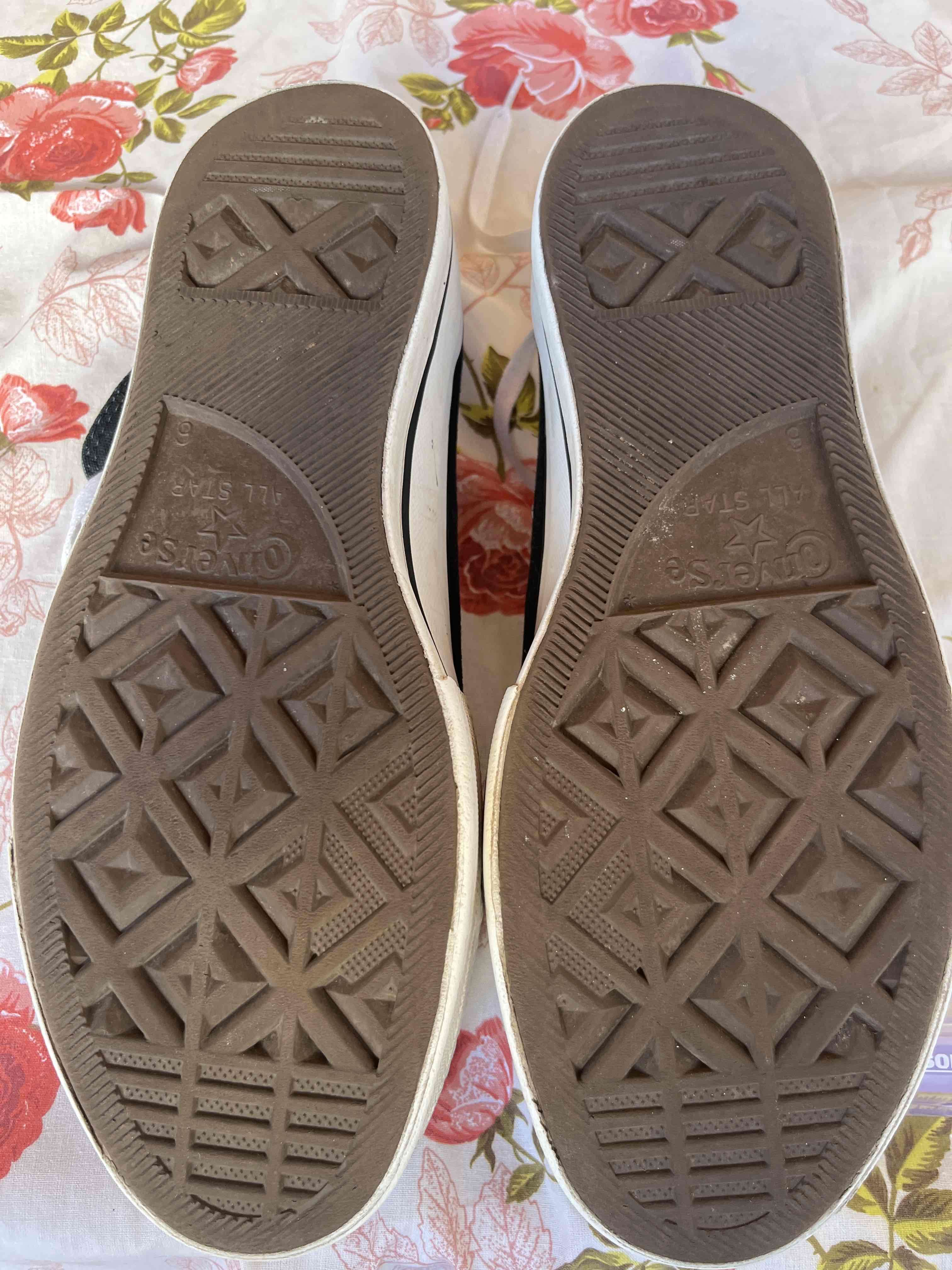 Zapatillas negras clásicas - miniatura 4