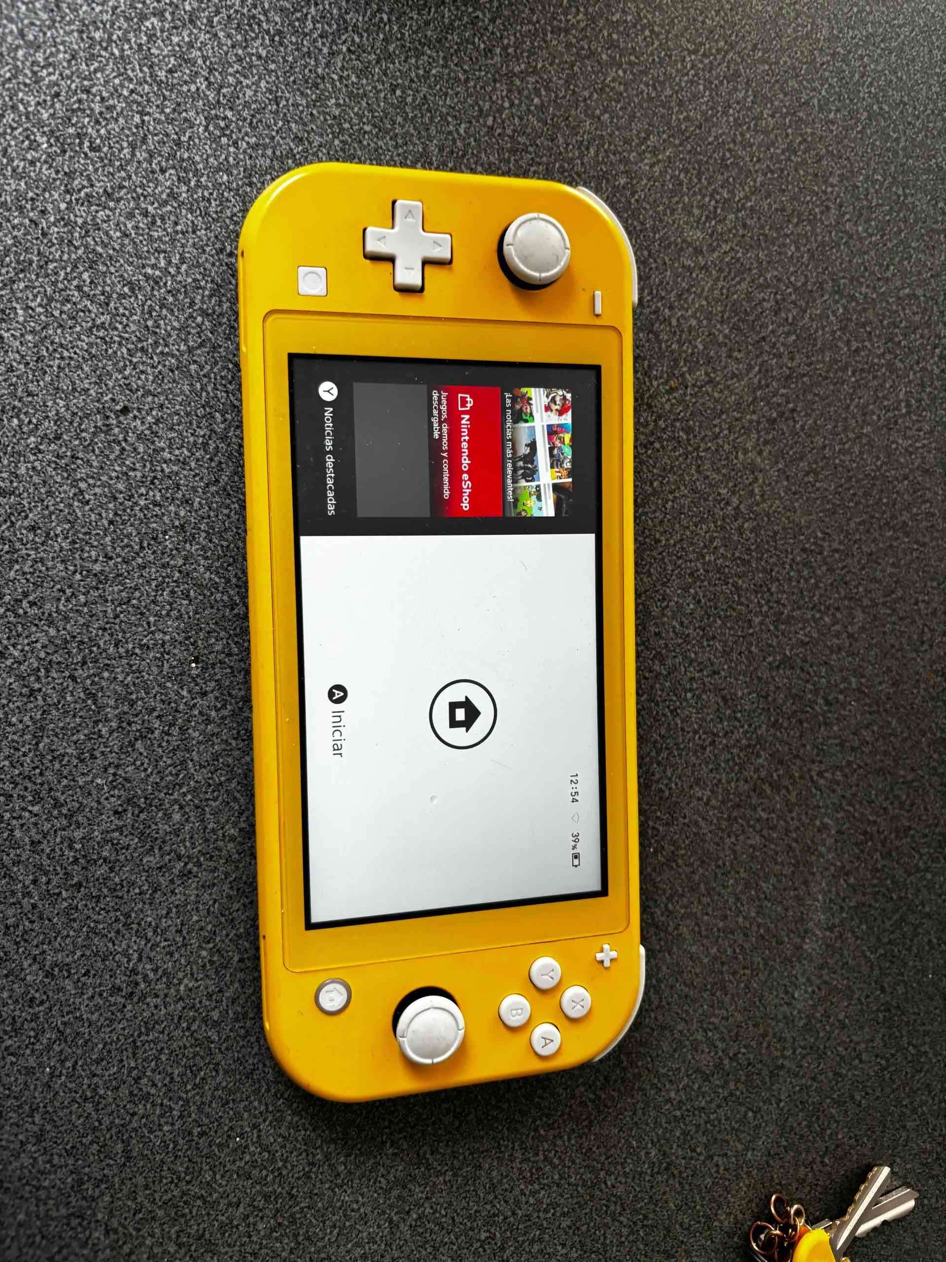 NINTENDO SWITCH LITE - miniatura 2