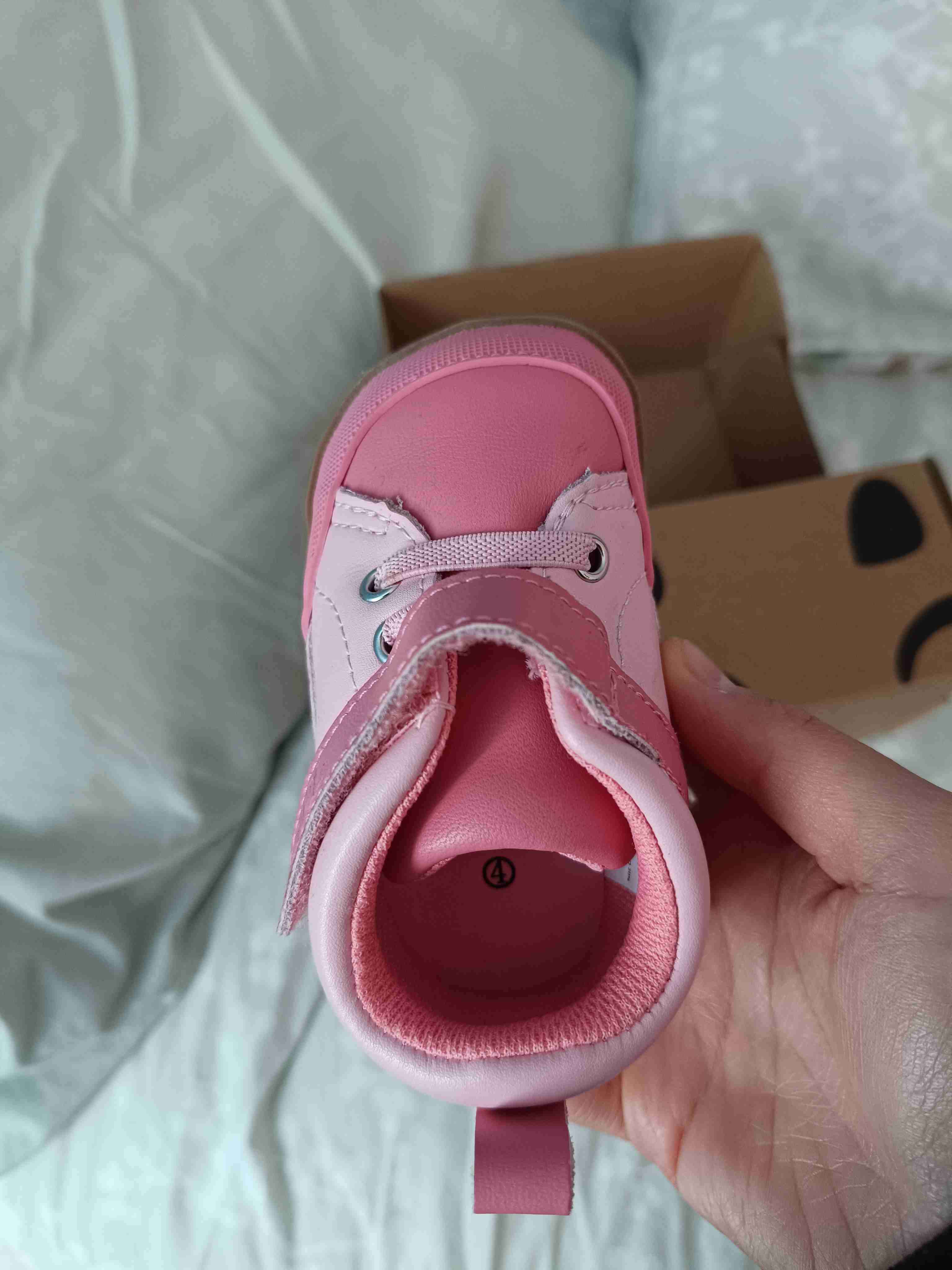 Zapato infantil rosado