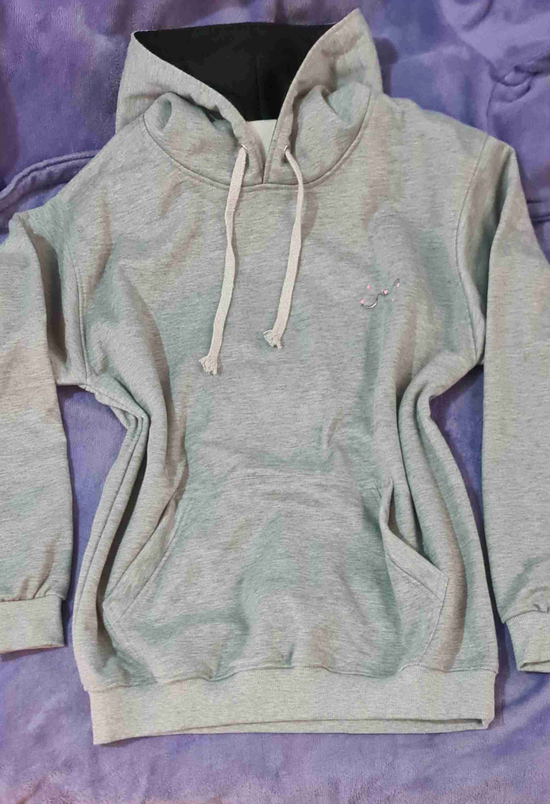 Polerón gris con capucha - miniatura 1