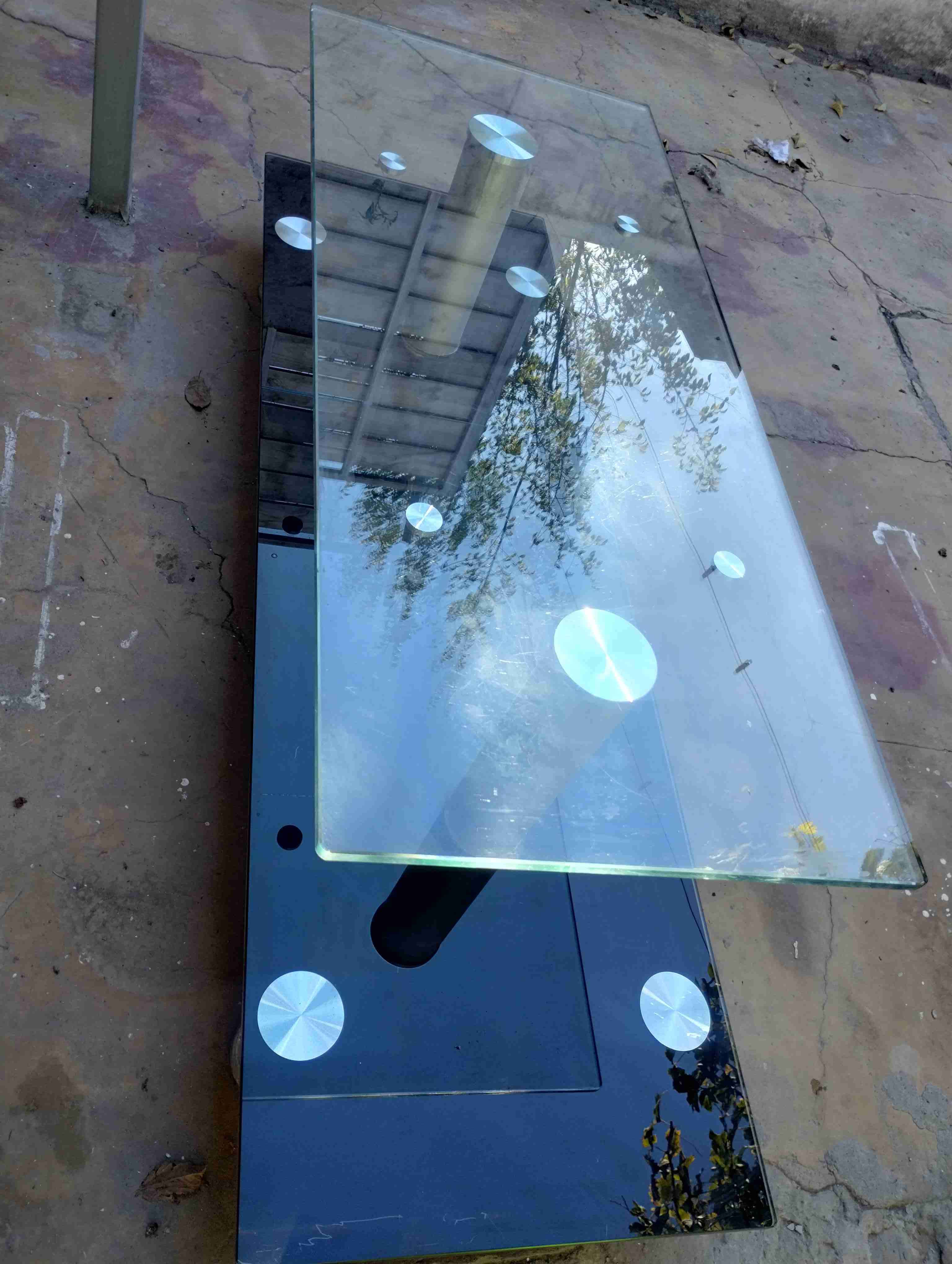 Mesa de centro de vidrio moderno - miniatura 2