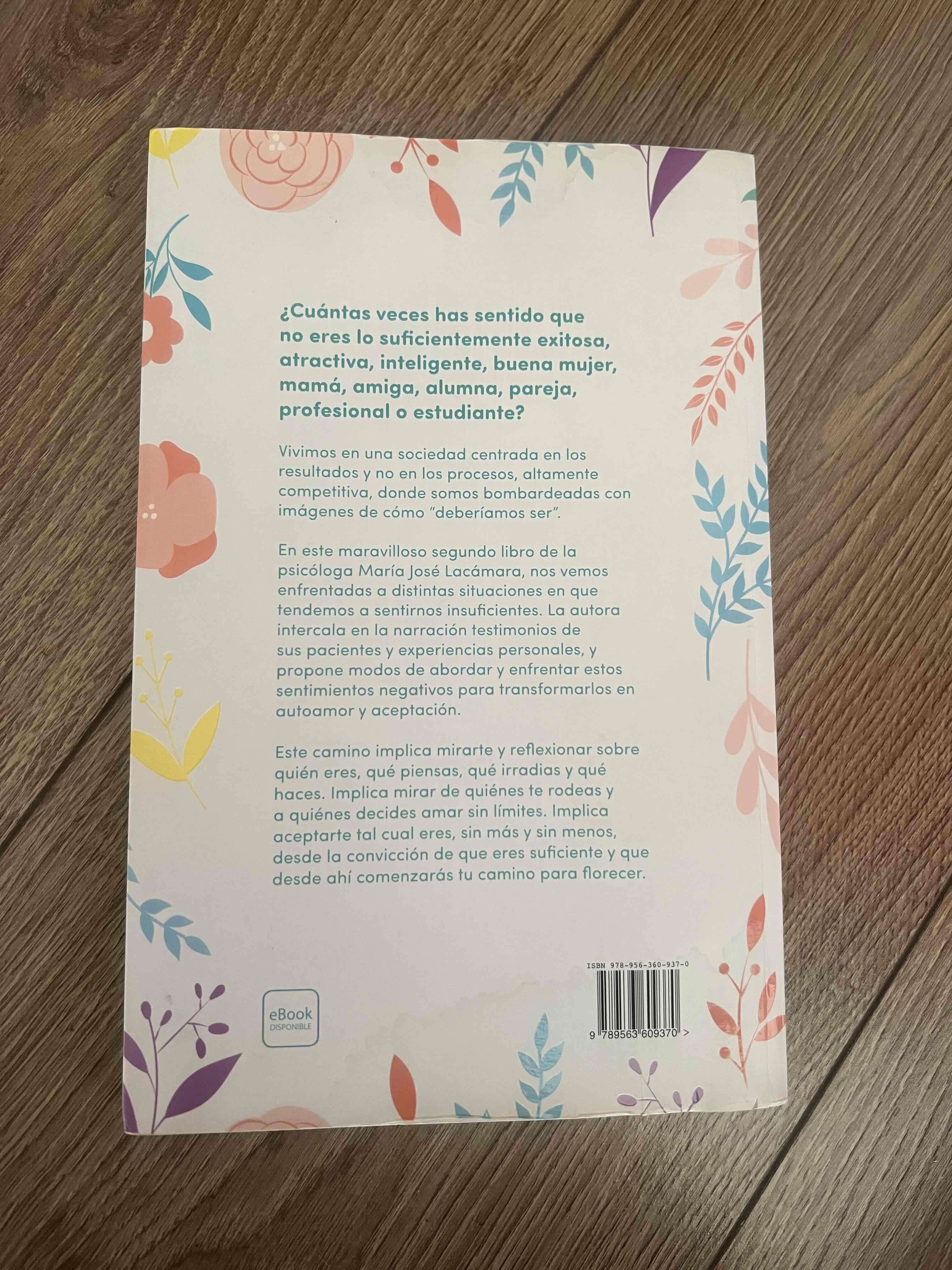 Libro 'Soy suficiente' Lacámara, original. - miniatura 2