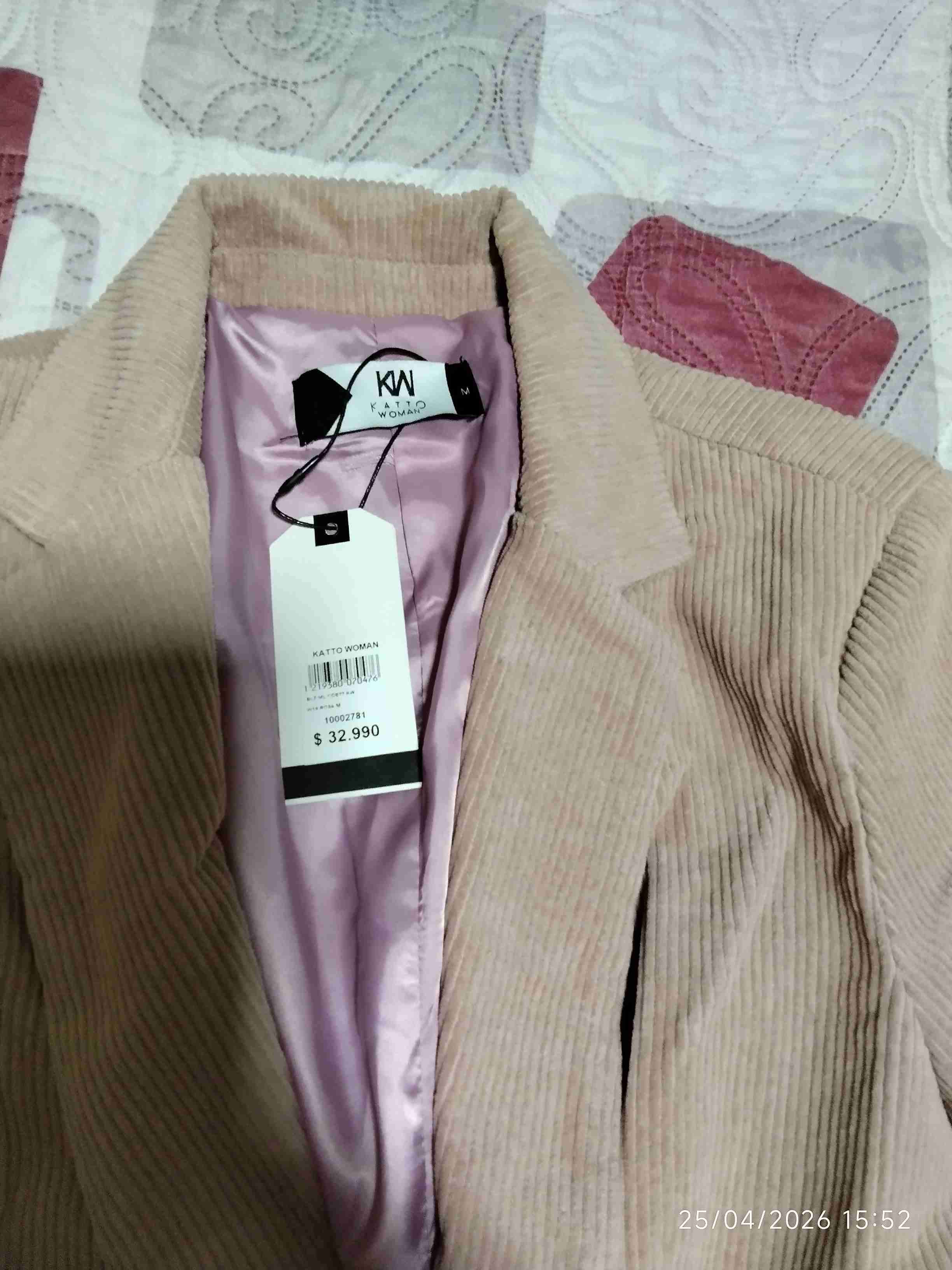 Abrigos y chaquetas nuevas y seminuevos - miniatura 3