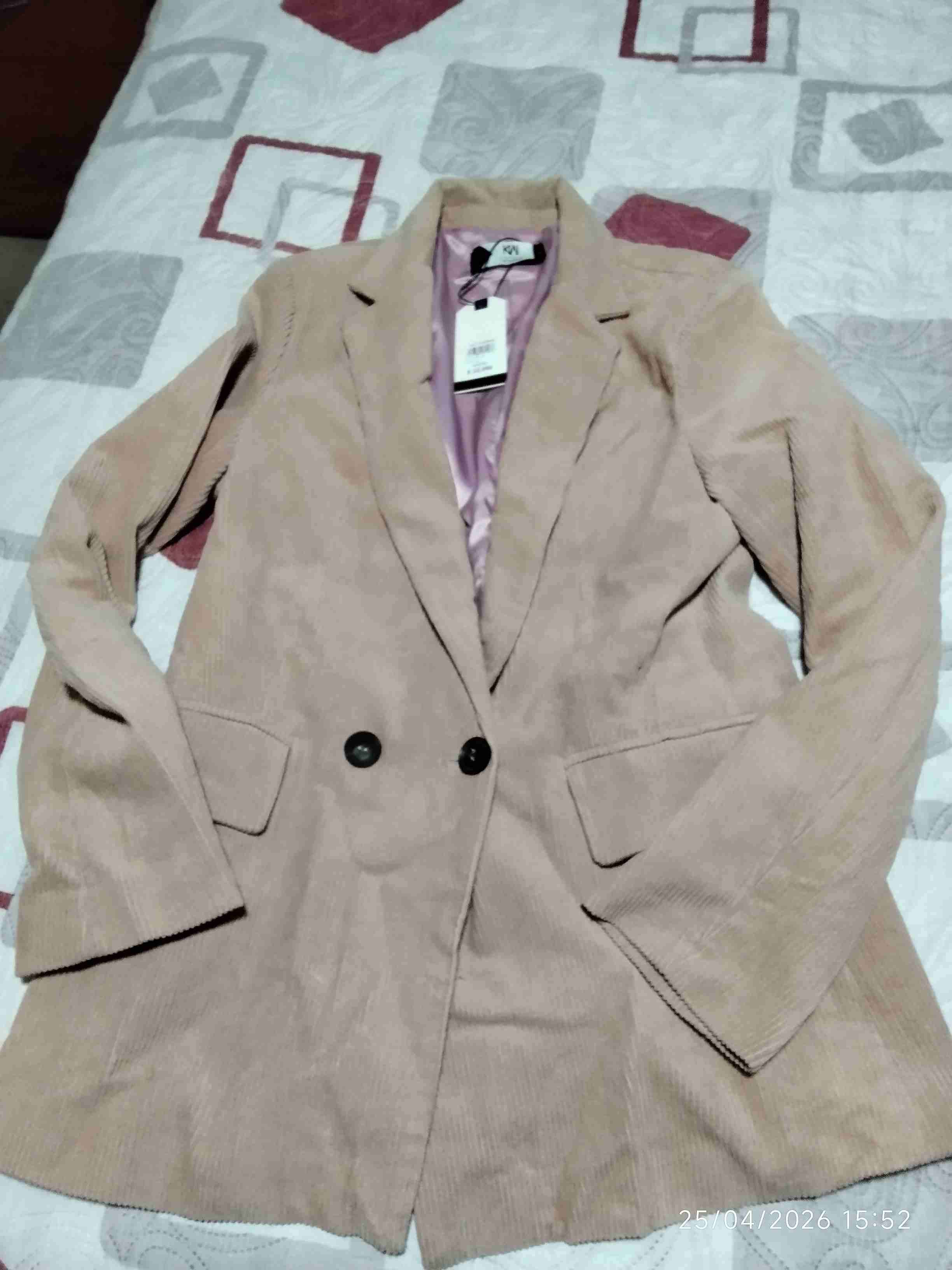 Abrigos y chaquetas nuevas y seminuevos - miniatura 4