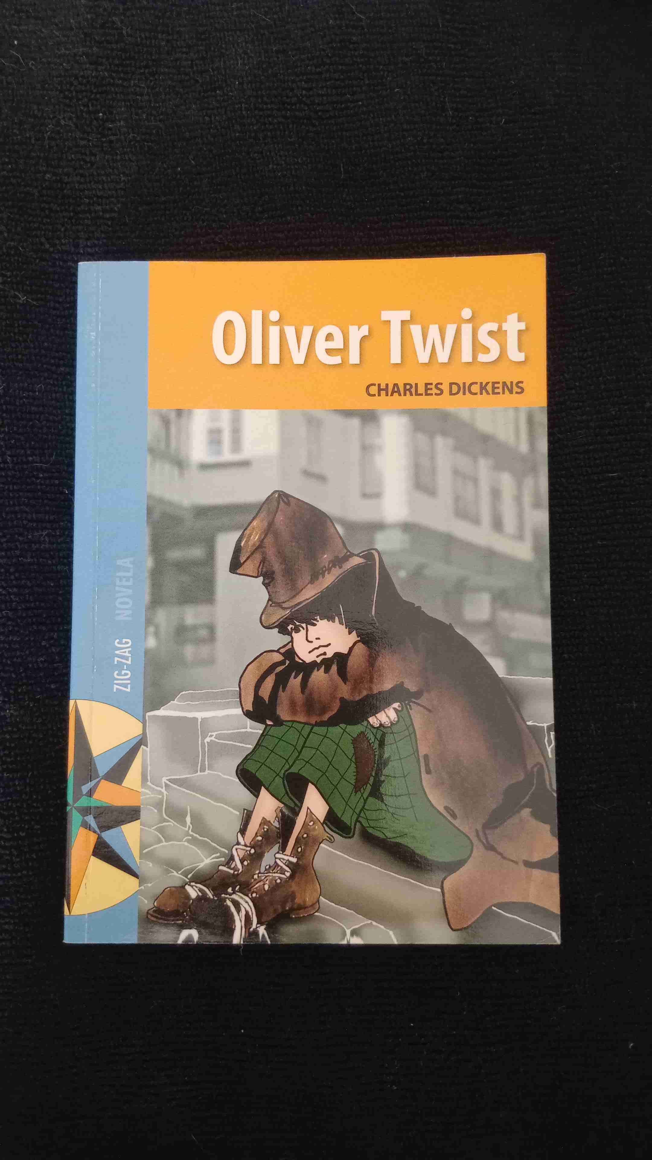 Libro Oliver Twist por Charles Dickens - miniatura 1