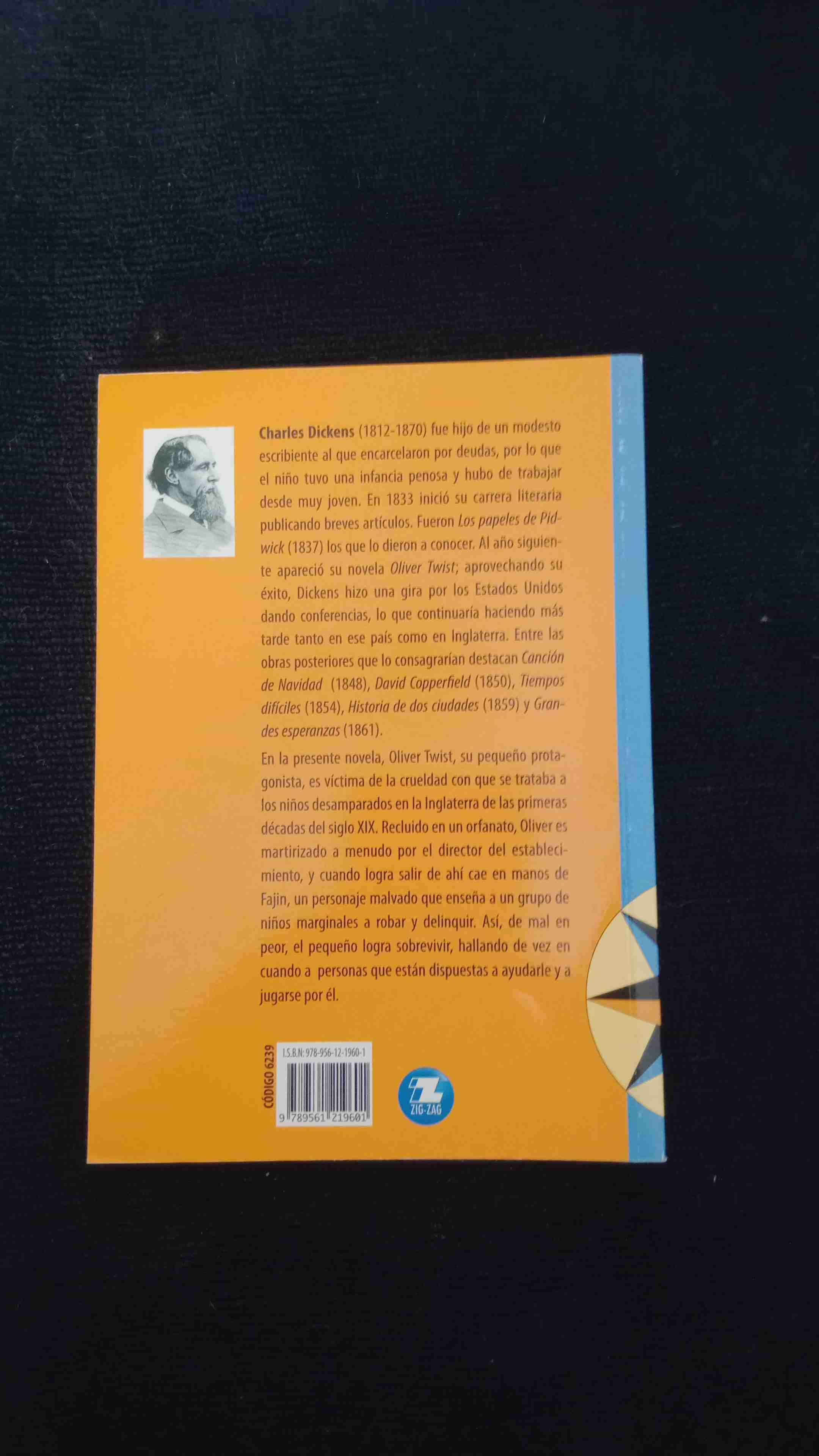 Libro Oliver Twist por Charles Dickens - miniatura 2