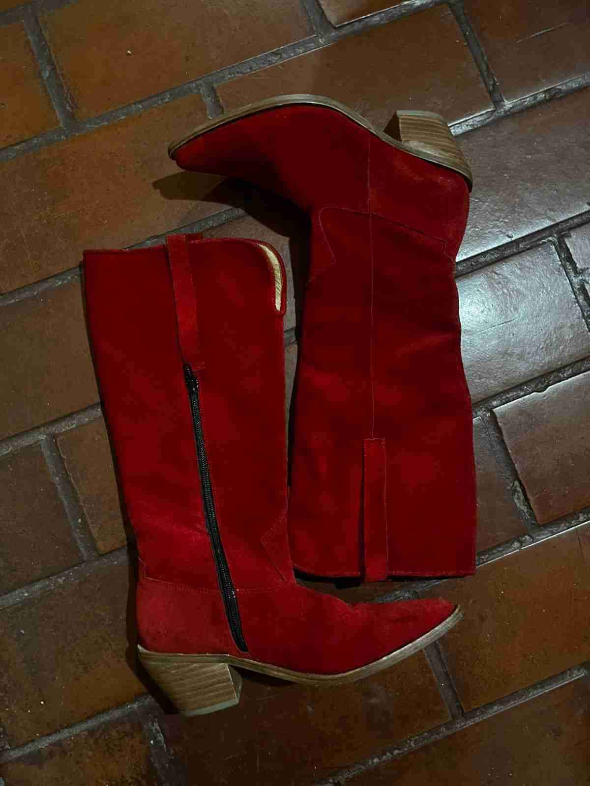 Zapatos blancos de taco medio - miniatura 3