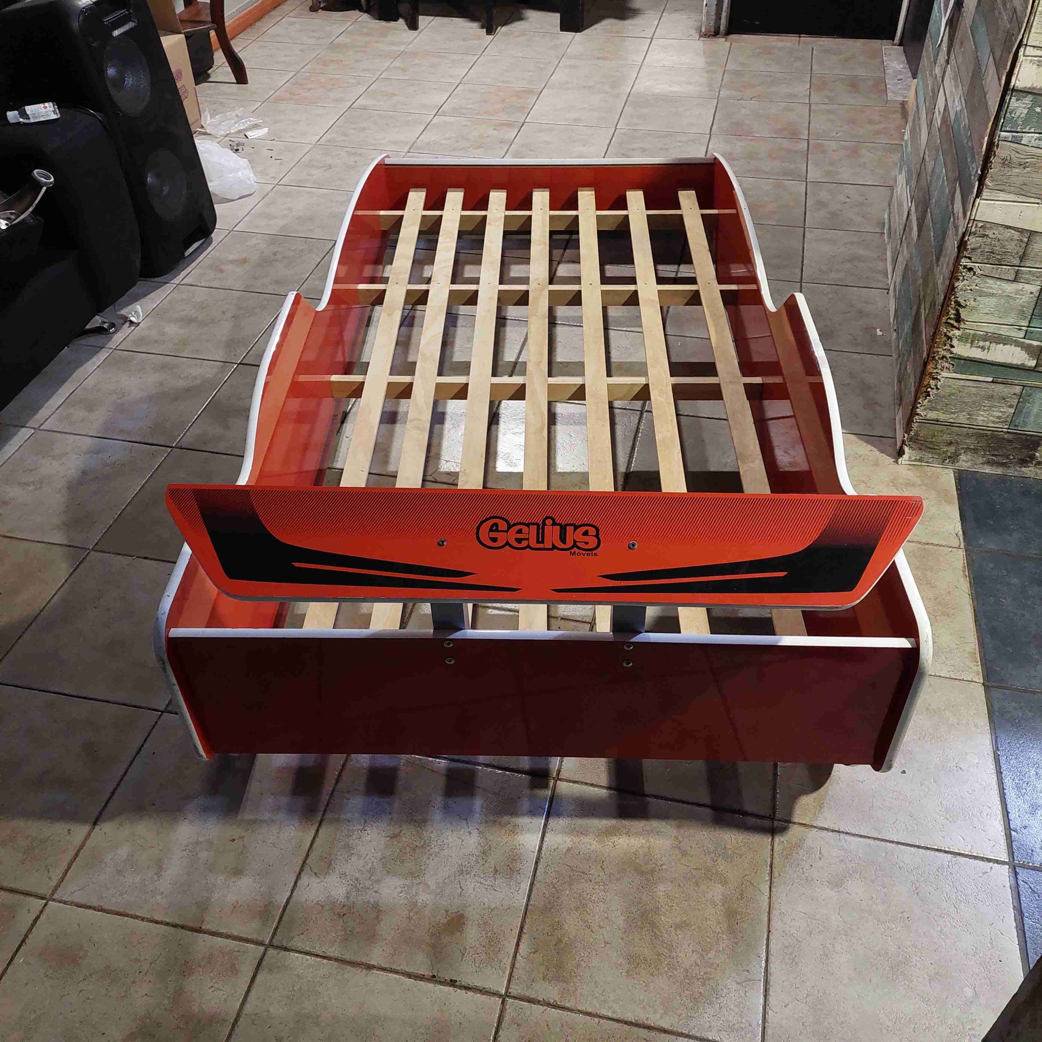 Cama infantil temática auto roja - miniatura 4