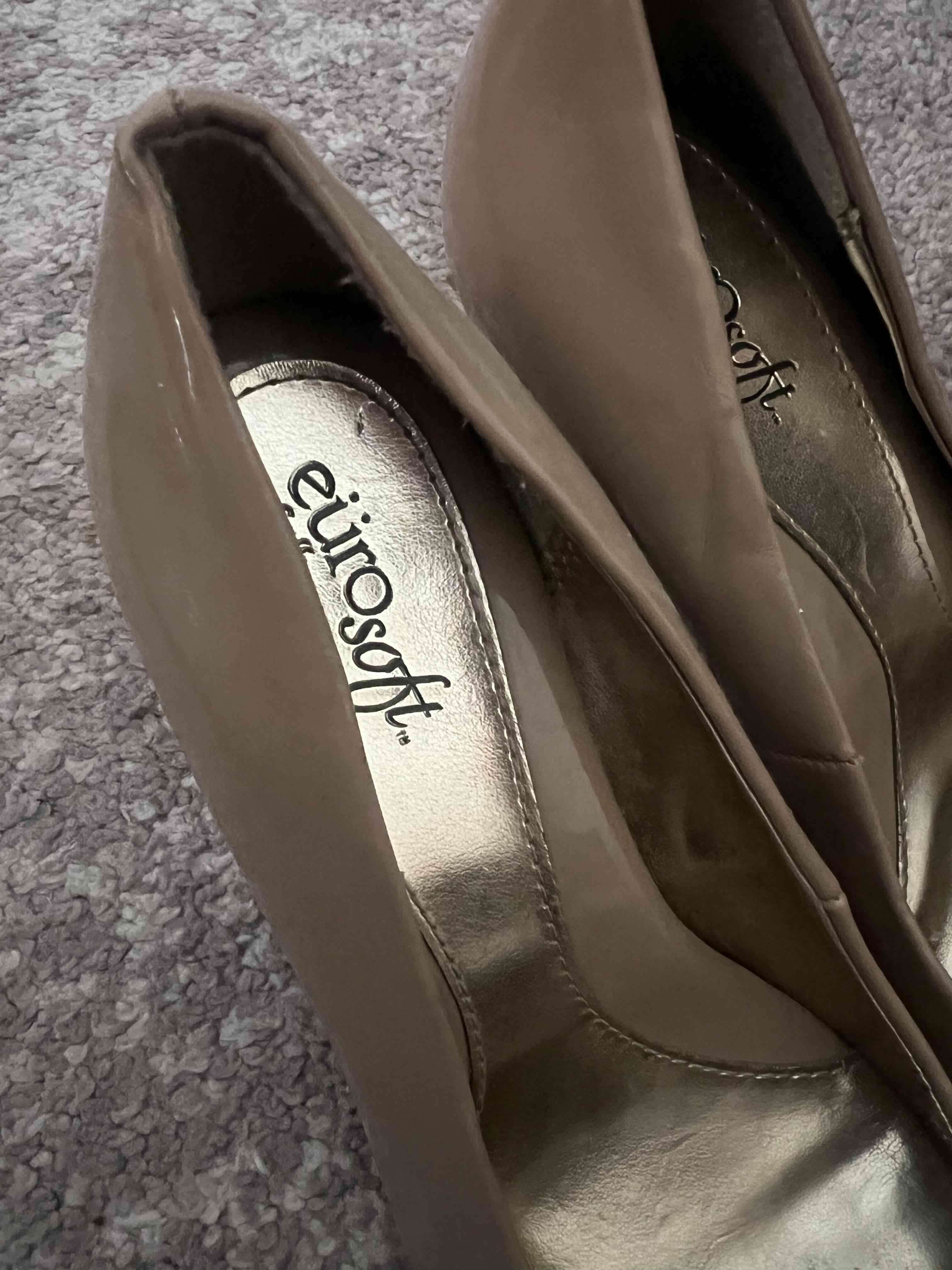 Zapatos de tacón beige, N 36 - miniatura 3