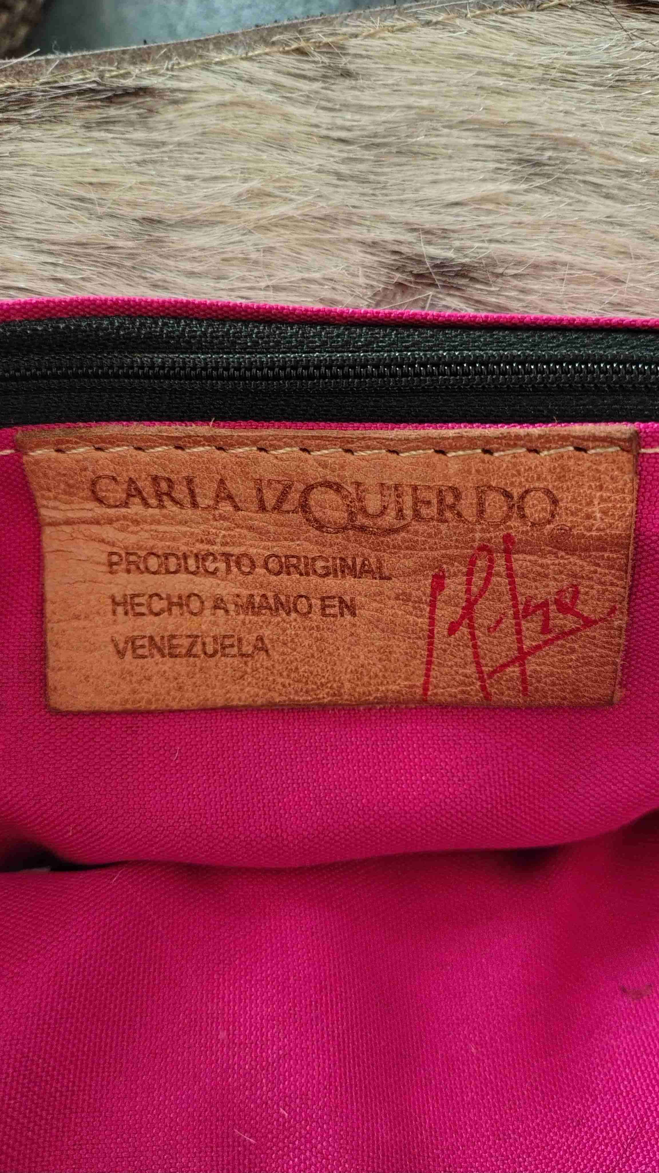 Cartera hecha a Mano de diseñadora Carla Izquierzo - miniatura 3