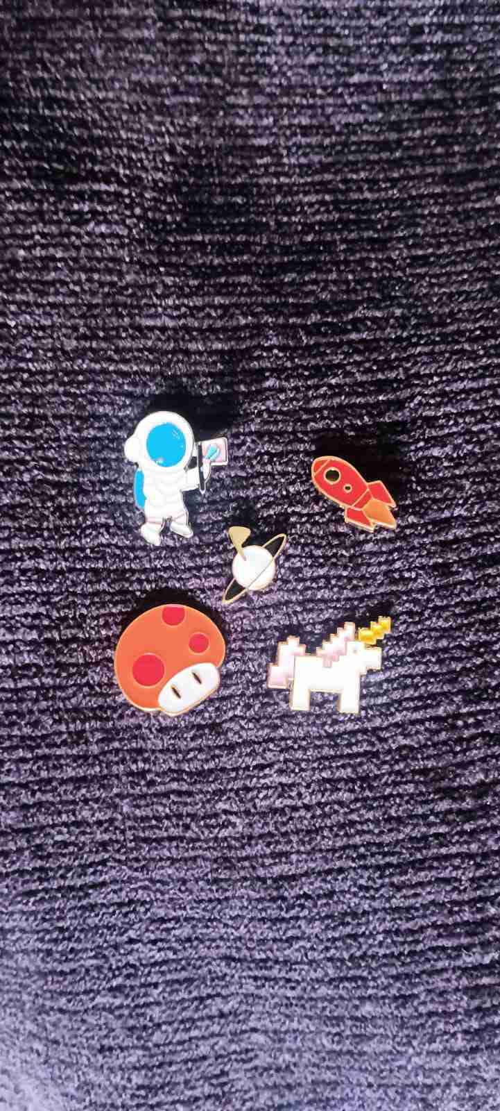 Set de pines decorativos variados - miniatura 3