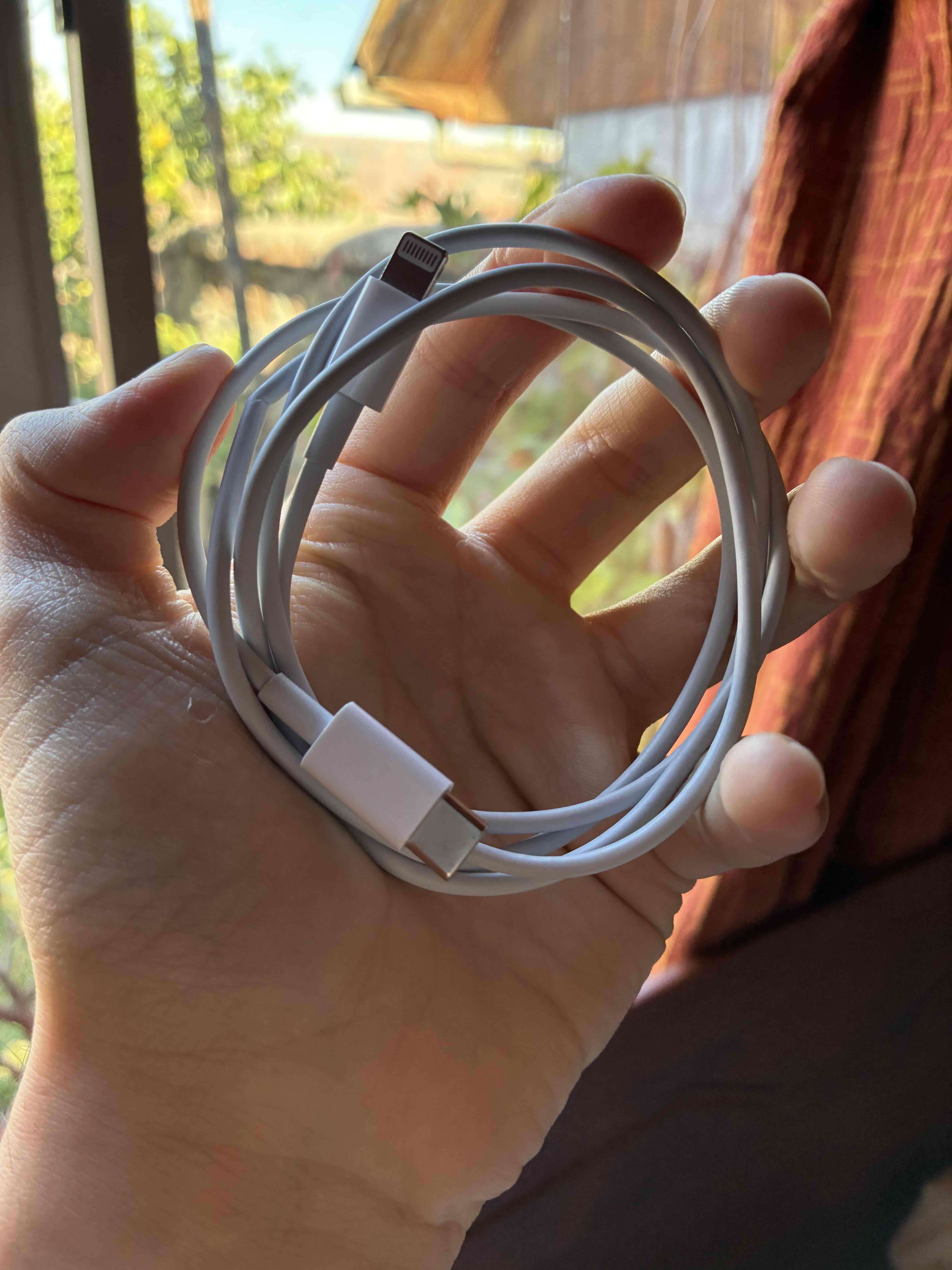 Cable USB-C a Lightning - miniatura 1