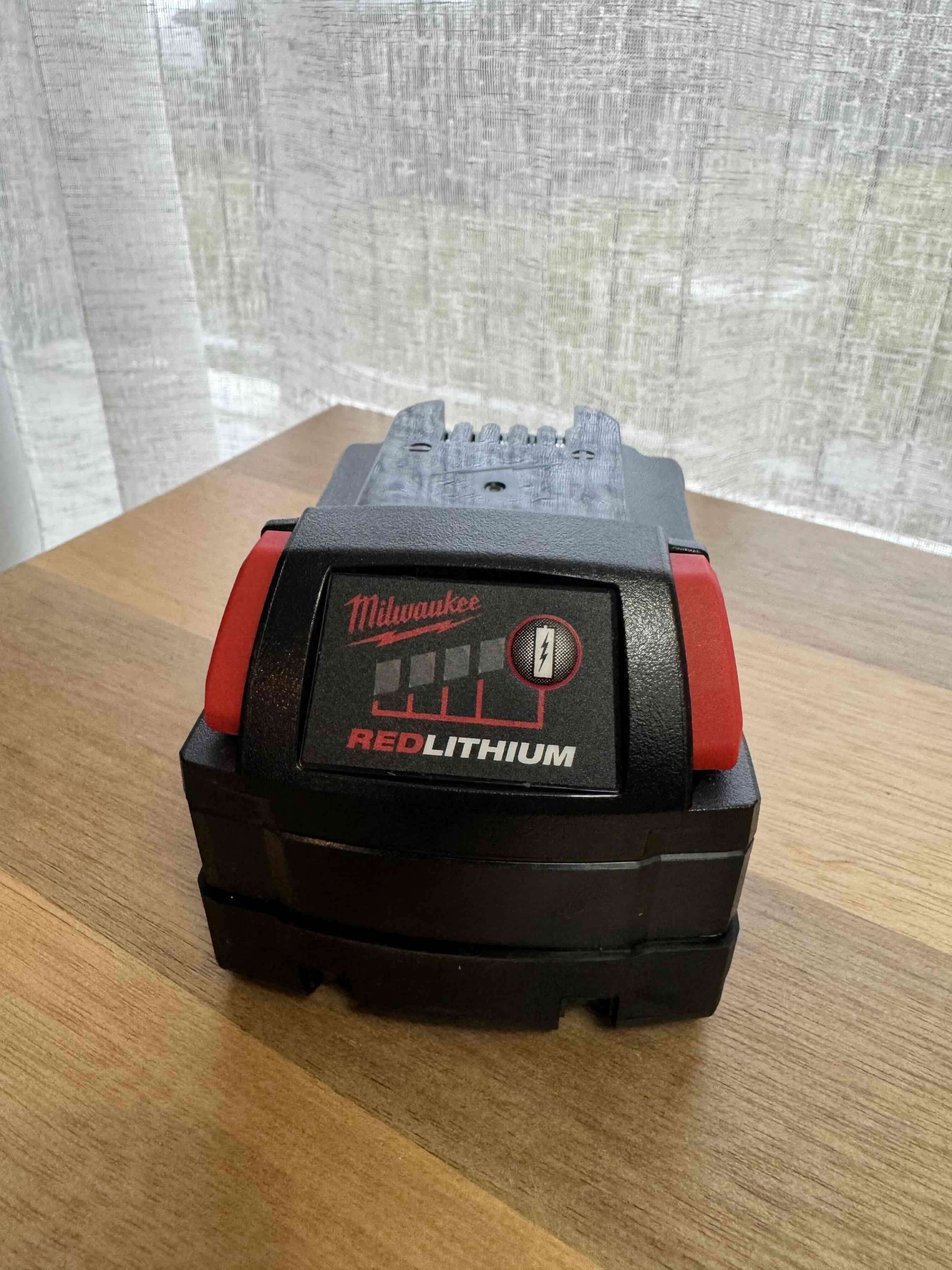 Batería Milwaukee 5.0 AH - miniatura 2