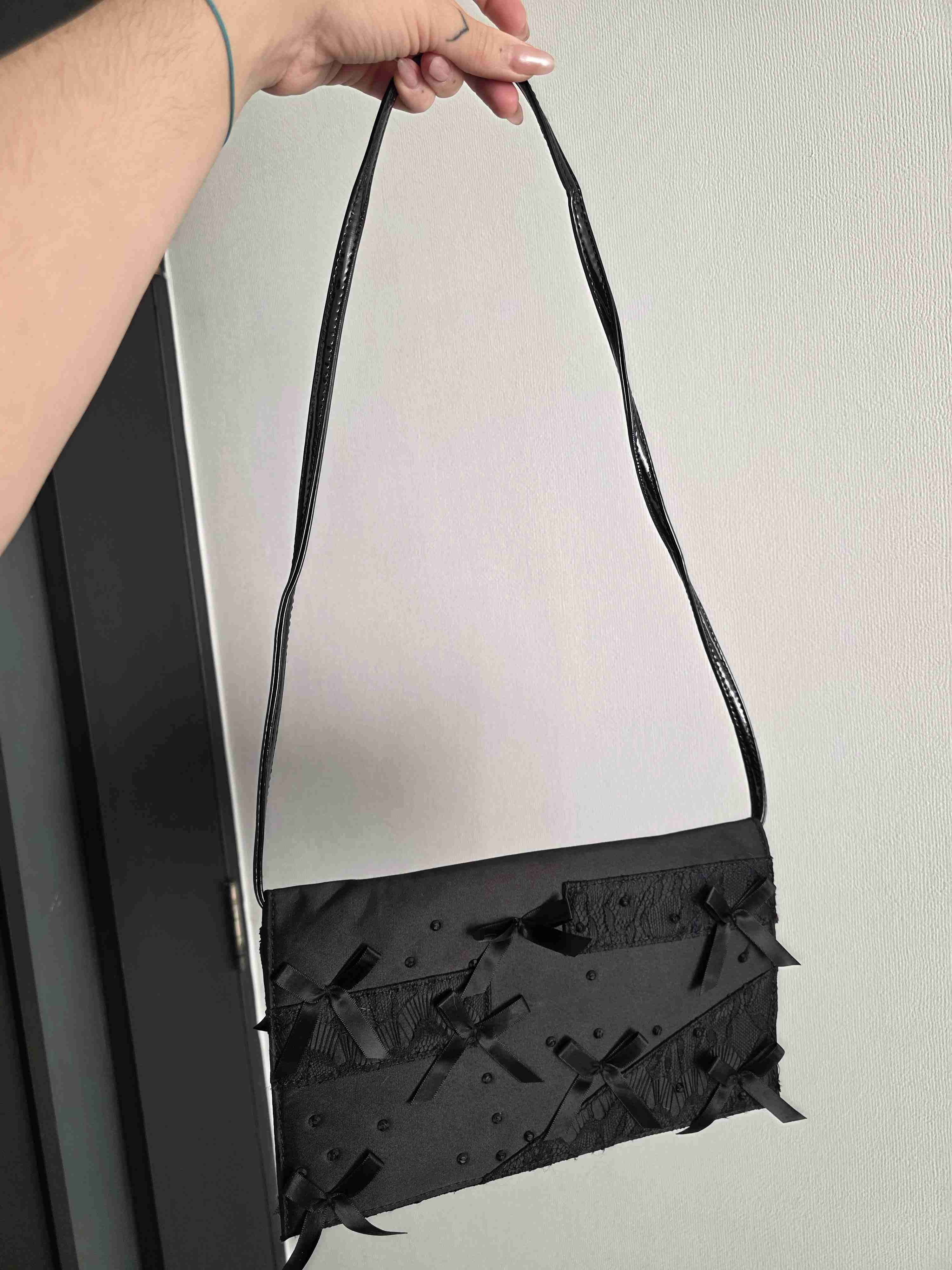 Clutch negro con lazos - miniatura 3