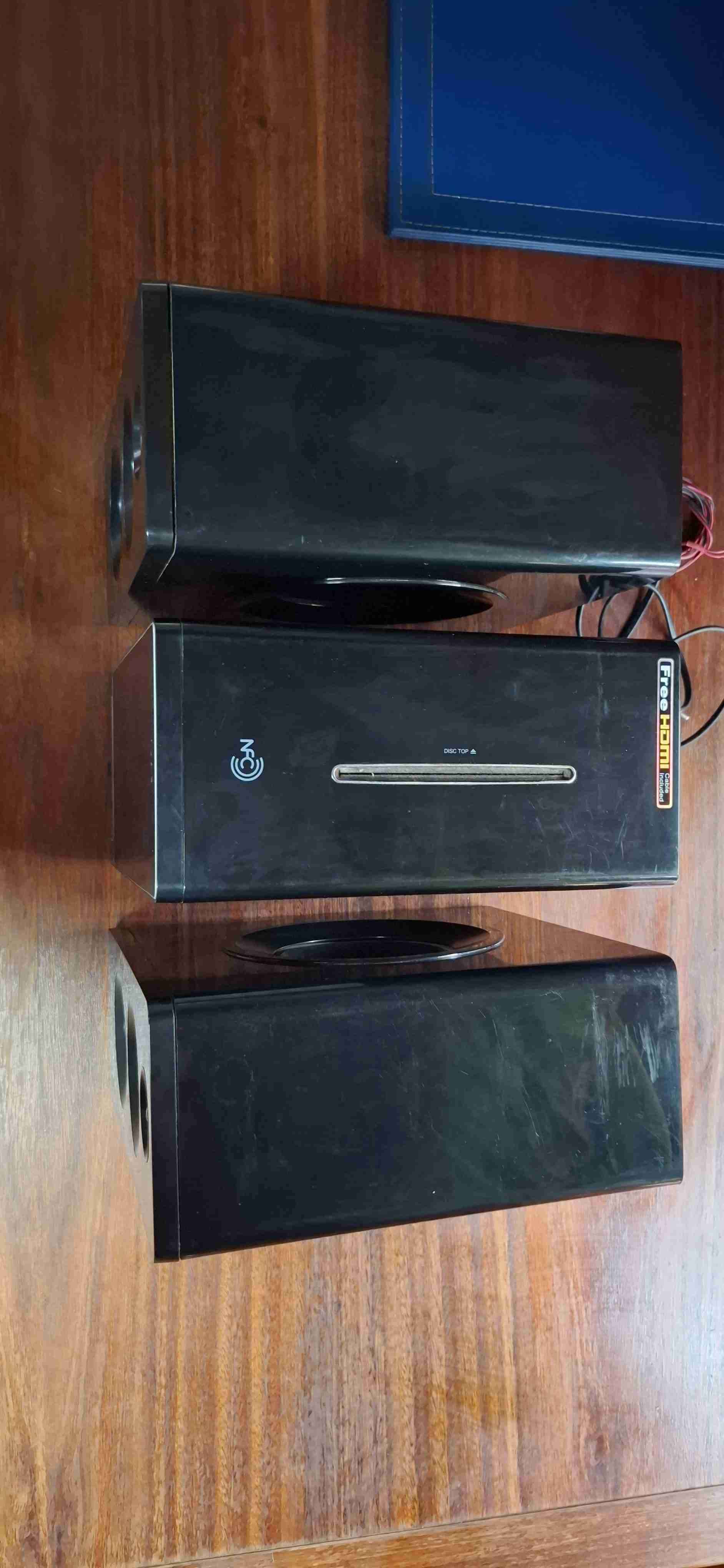 Sistema de sonido LG con parlantes - miniatura 3