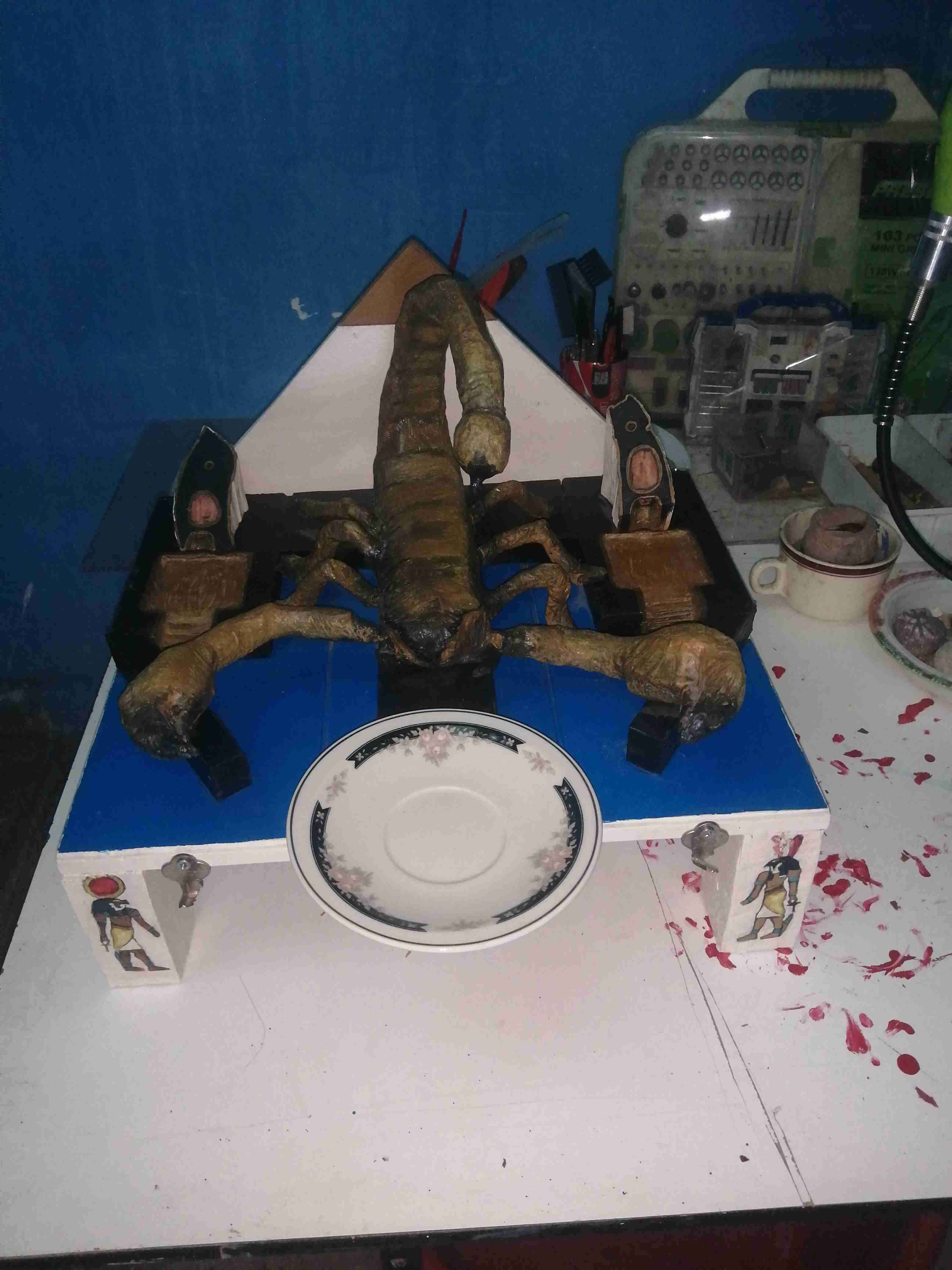 Modelo decorativo de escorpión - miniatura 1