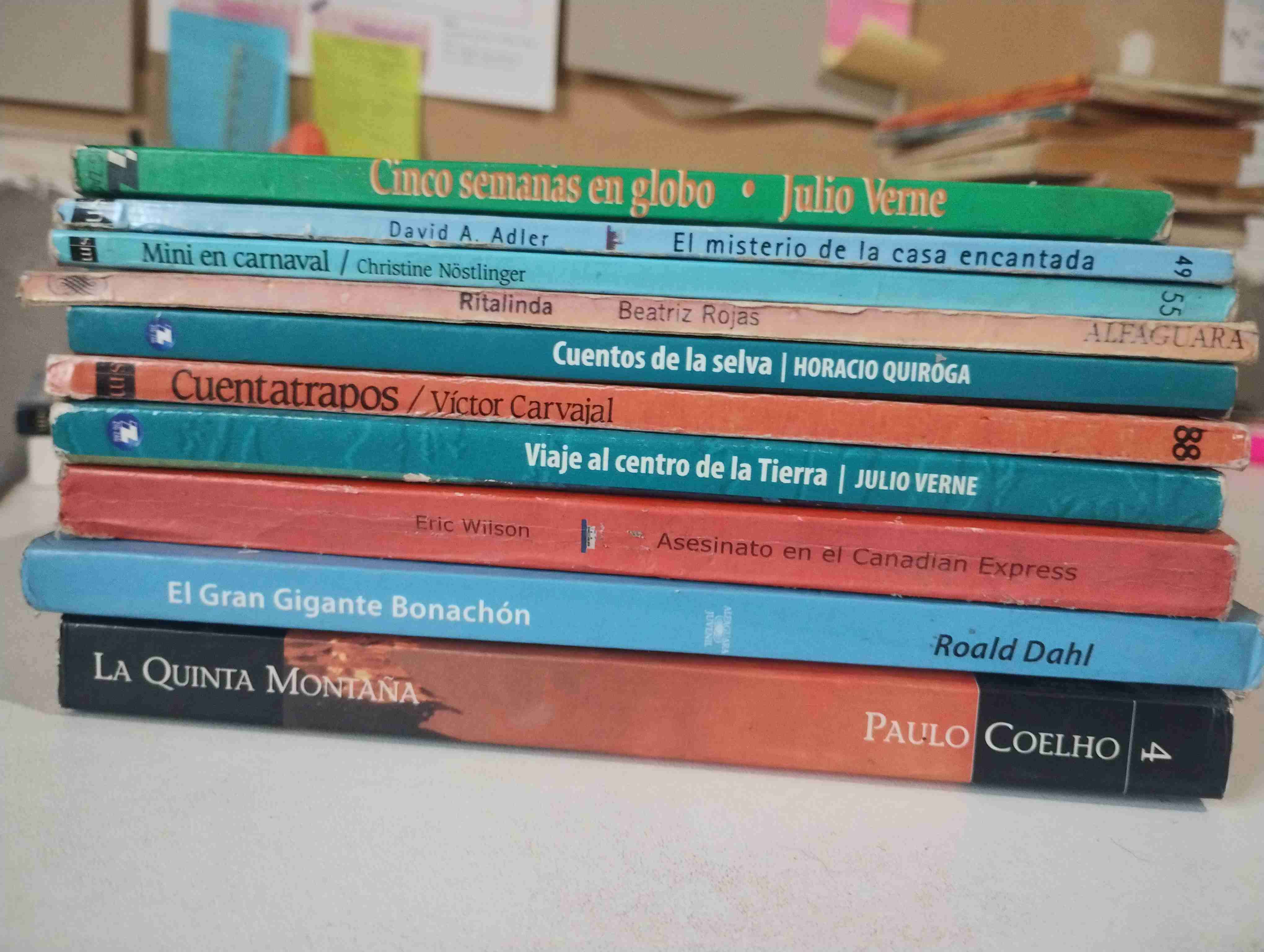 Lote de libros variados - miniatura 2