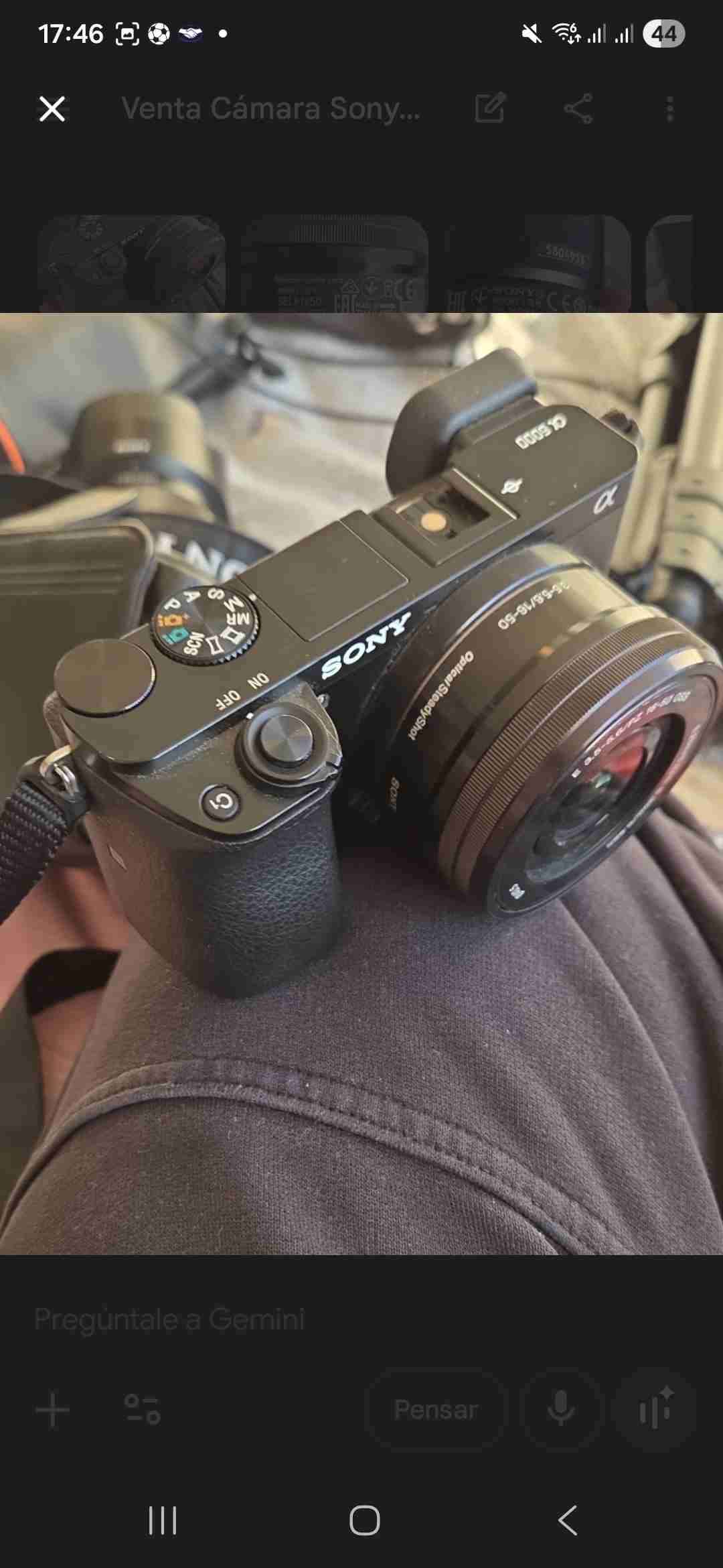 Sony Alpha 6000 + Lente Zeiss 24mm + Kit Premium - miniatura 1