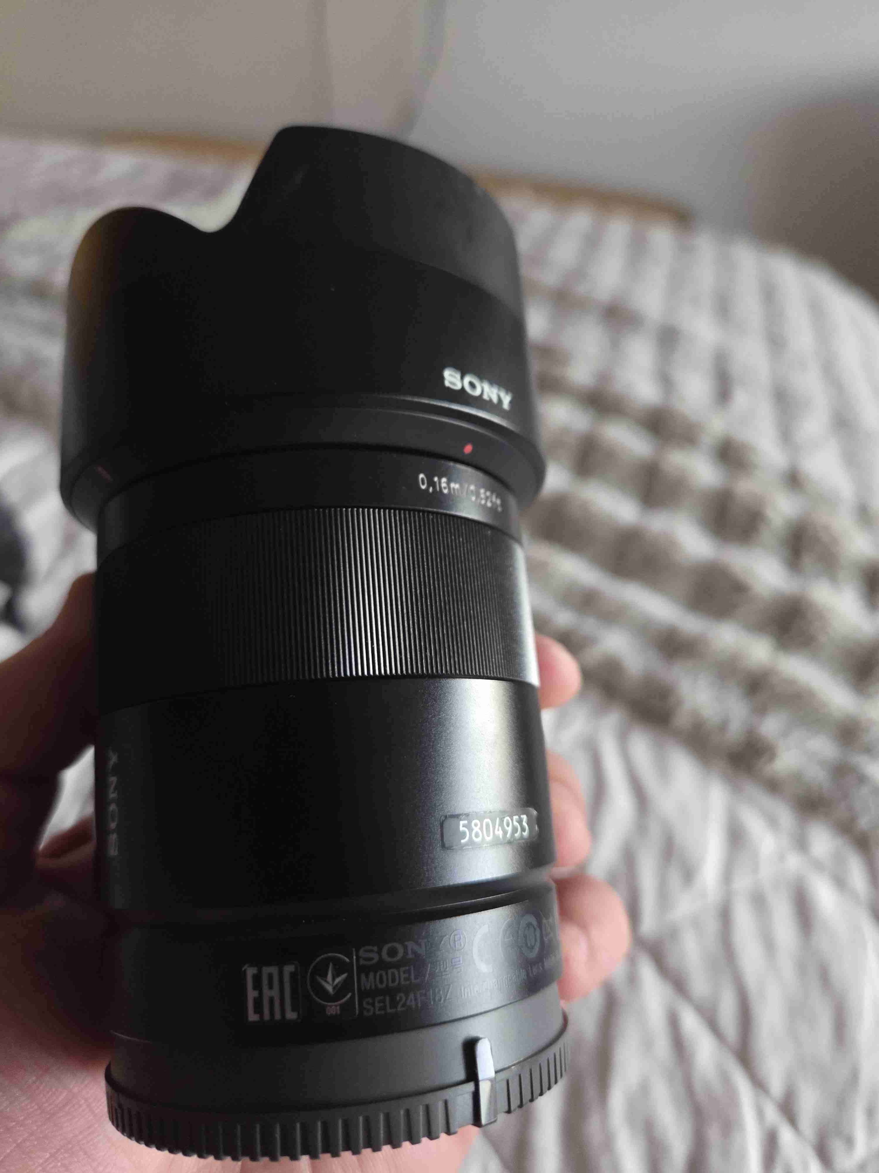 Sony Alpha 6000 + Lente Zeiss 24mm + Kit Premium - miniatura 6