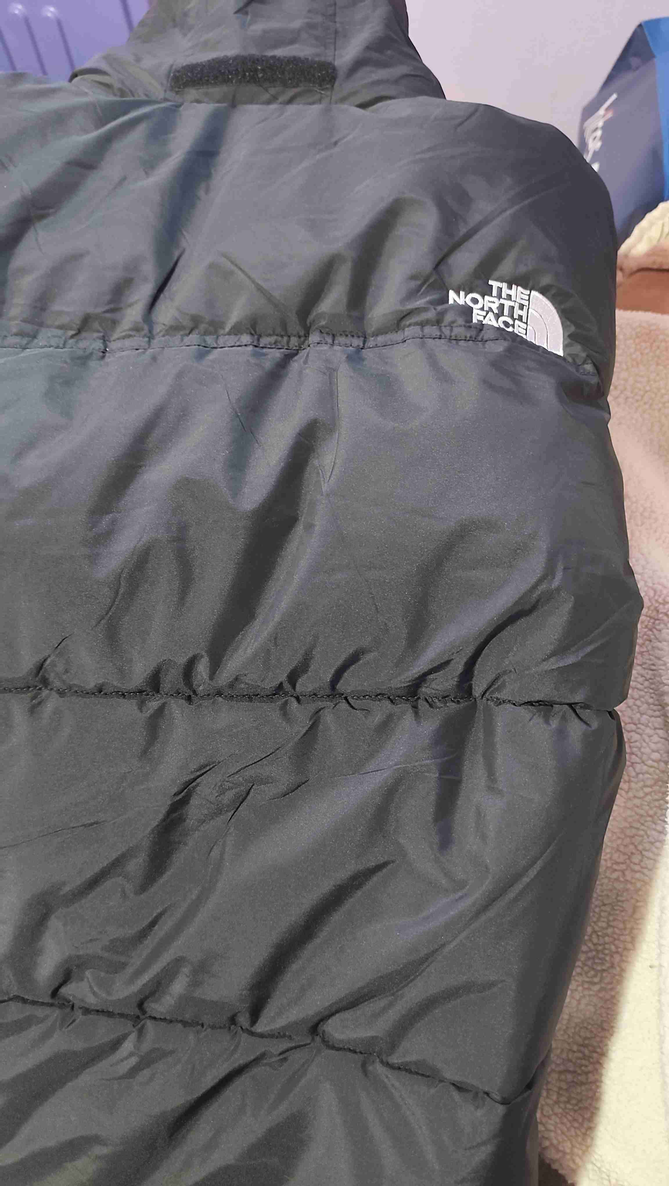 Chaqueta negra North Face con capucha - miniatura 4